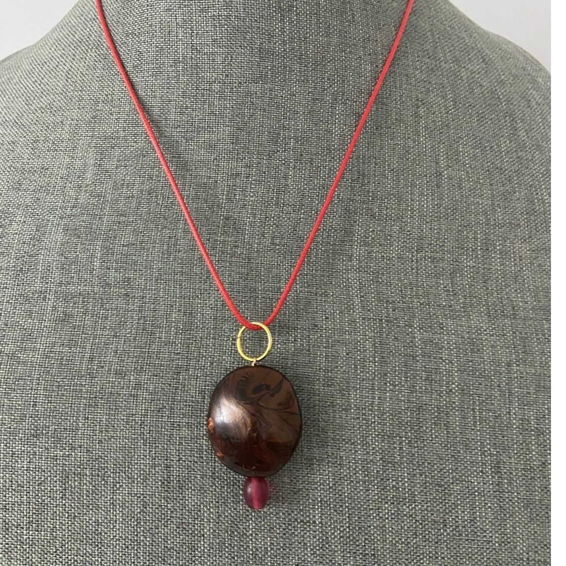 Handmade Upcycled brown bead pendant necklace Size ONE SIZE - 1 Thumbnail