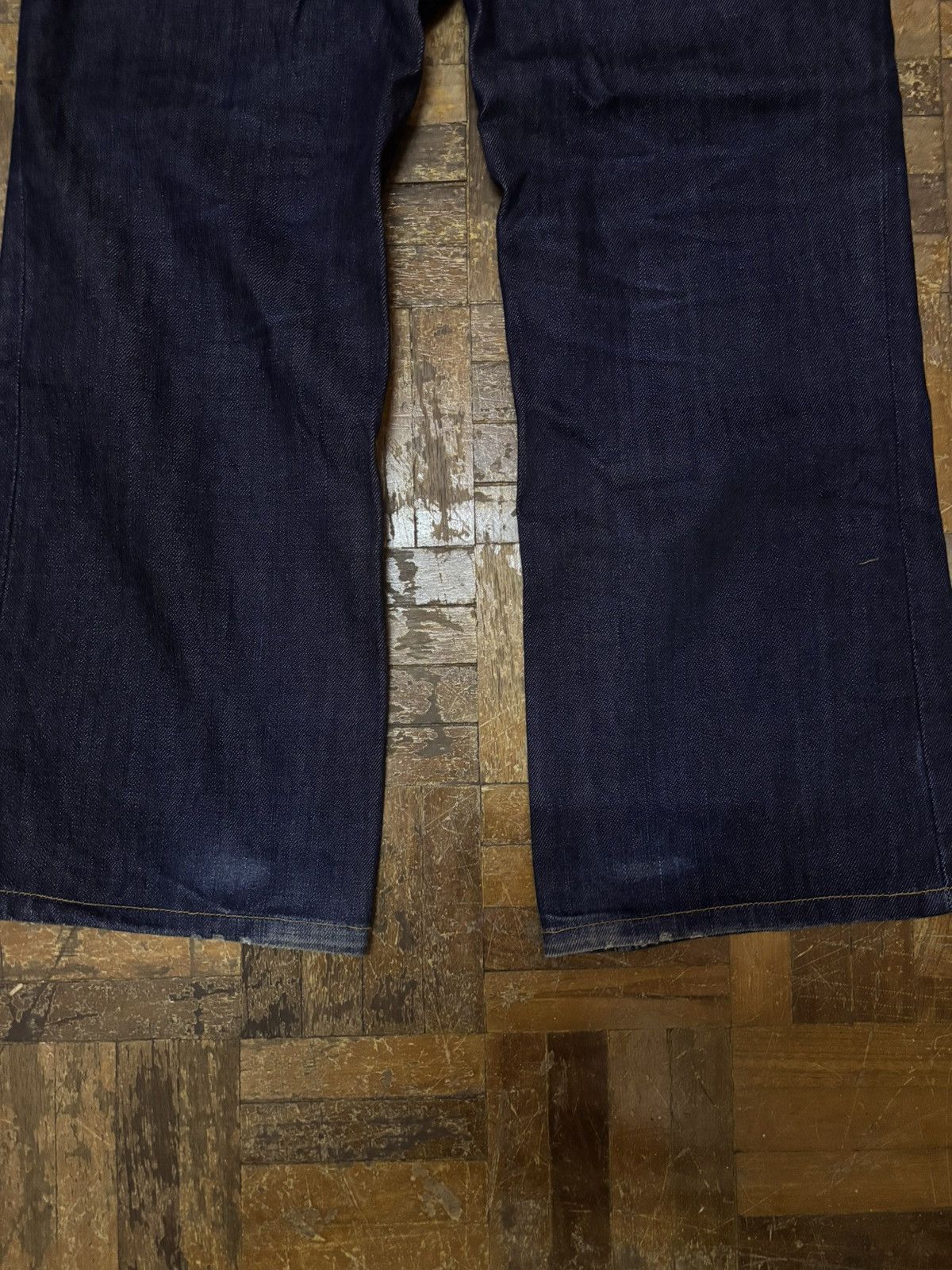 Jean × Levi's × Vintage Vintage Levis 707 Regular Bootcut Men Jeans (Size 33) Size US 33 - 5 Thumbnail