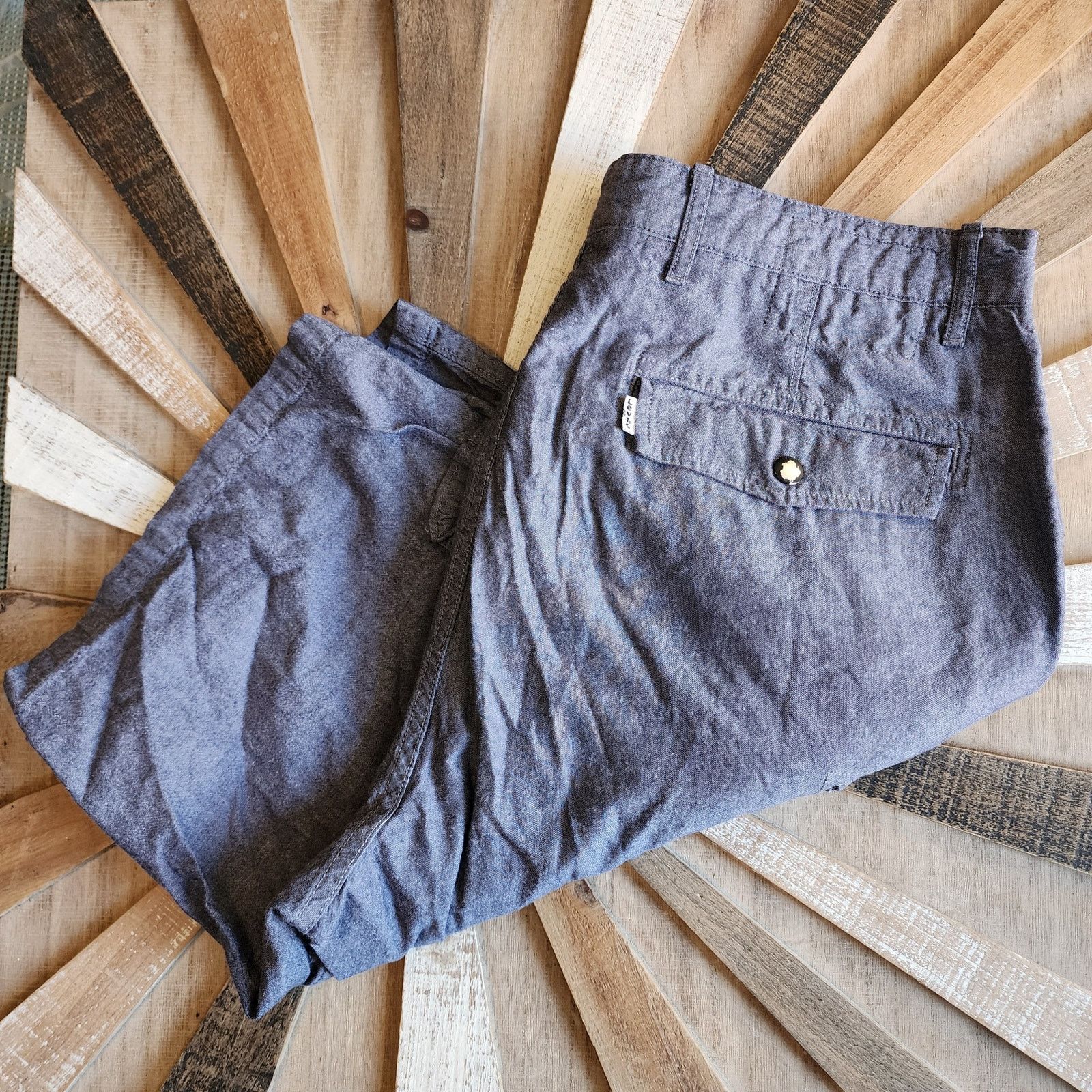 Levi's Levi's Gray Cargo Shorts Men's 36, White Tag Size US 36 / EU 52 - 1 Thumbnail