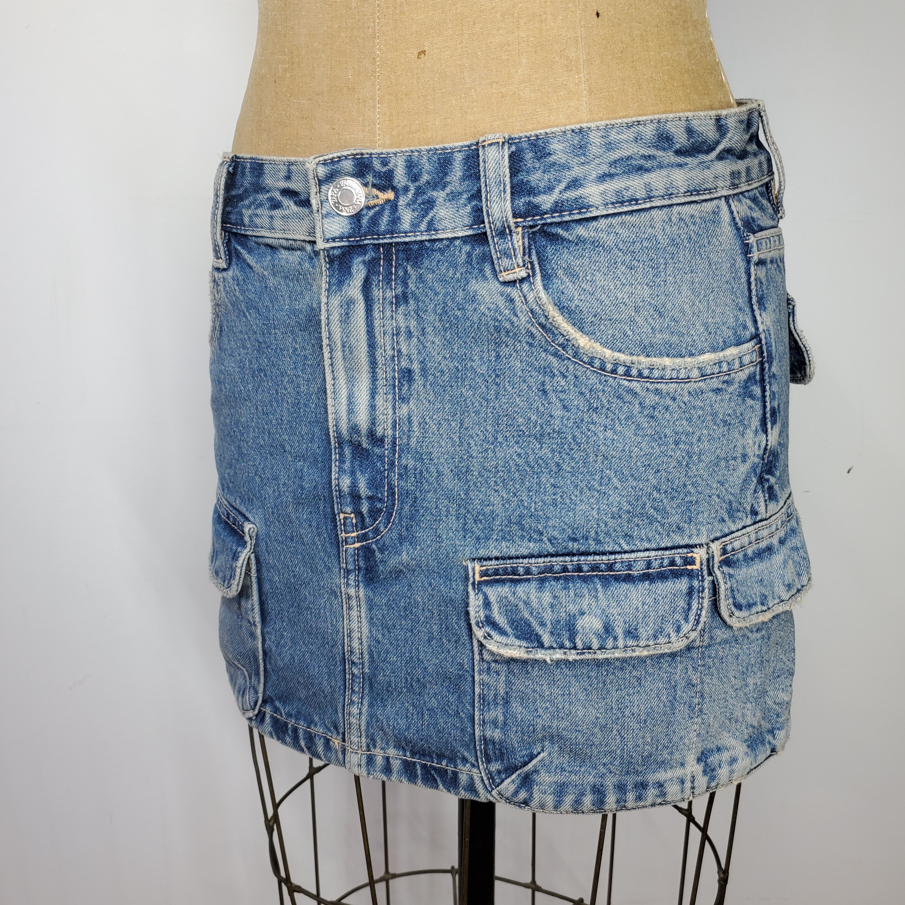 Zara Zara Size L NEW Jean Skirt Denim 100% Cotton Blue Med Wash Size 34" / US 12 / IT 48 - 5 Thumbnail