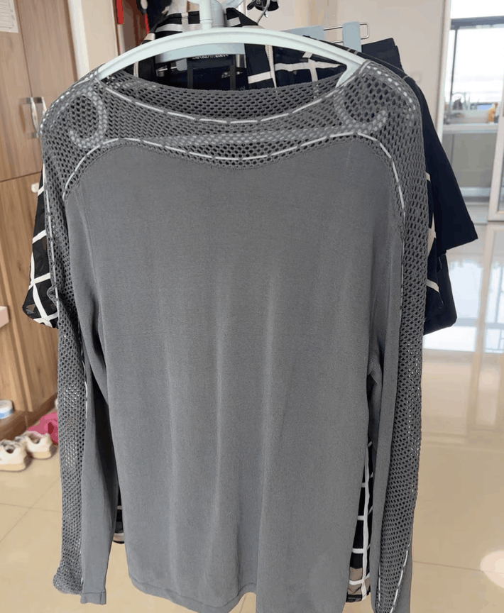 Emporio Armani Emporio Armani Men's Hollow-Out Knit Top K18 Size US M / EU 48-50 / 2 - 1 Thumbnail