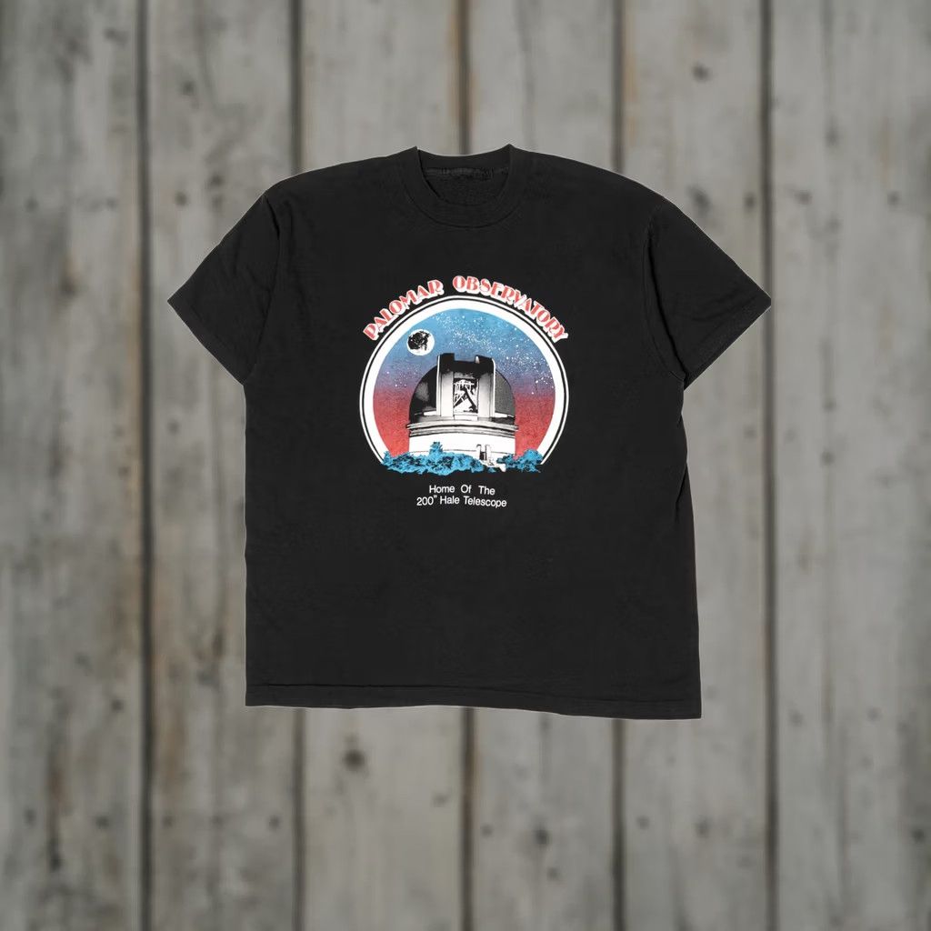 Vintage VINTAGE Palomar Observatory 200" Hale Telescope T-Shirt XS-XL Black Unisex Adults Short Sleeve 1990s Mens Womens Size US XL / EU 56 / 4 - 1 Thumbnail