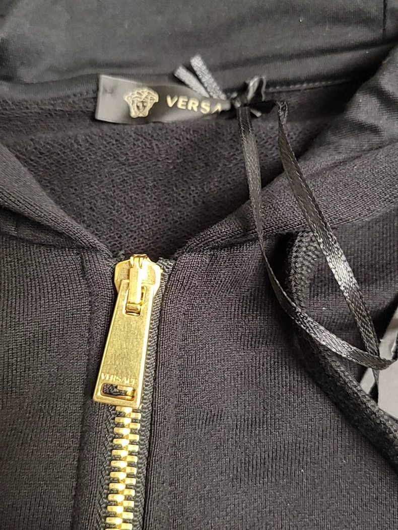 Versace Versace The main line is heavy work embroidered hooded swe Size US XS / EU 42 / 0 - 3 Thumbnail