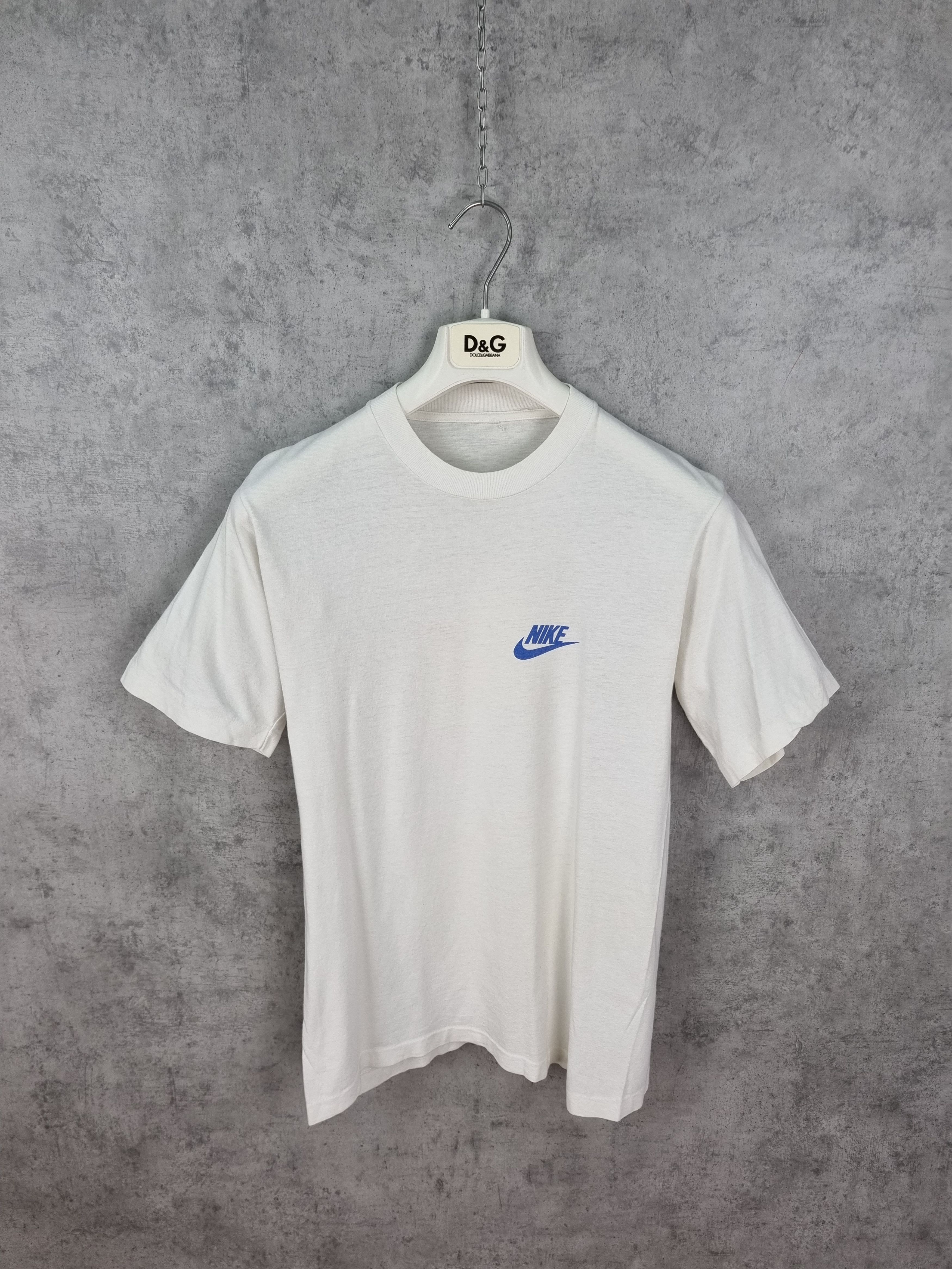 Vintage 🌈 90s Single Stitch Rainbow Nike Print Rare Tee Shirt Size S / US 4 / IT 40 - 2 Thumbnail