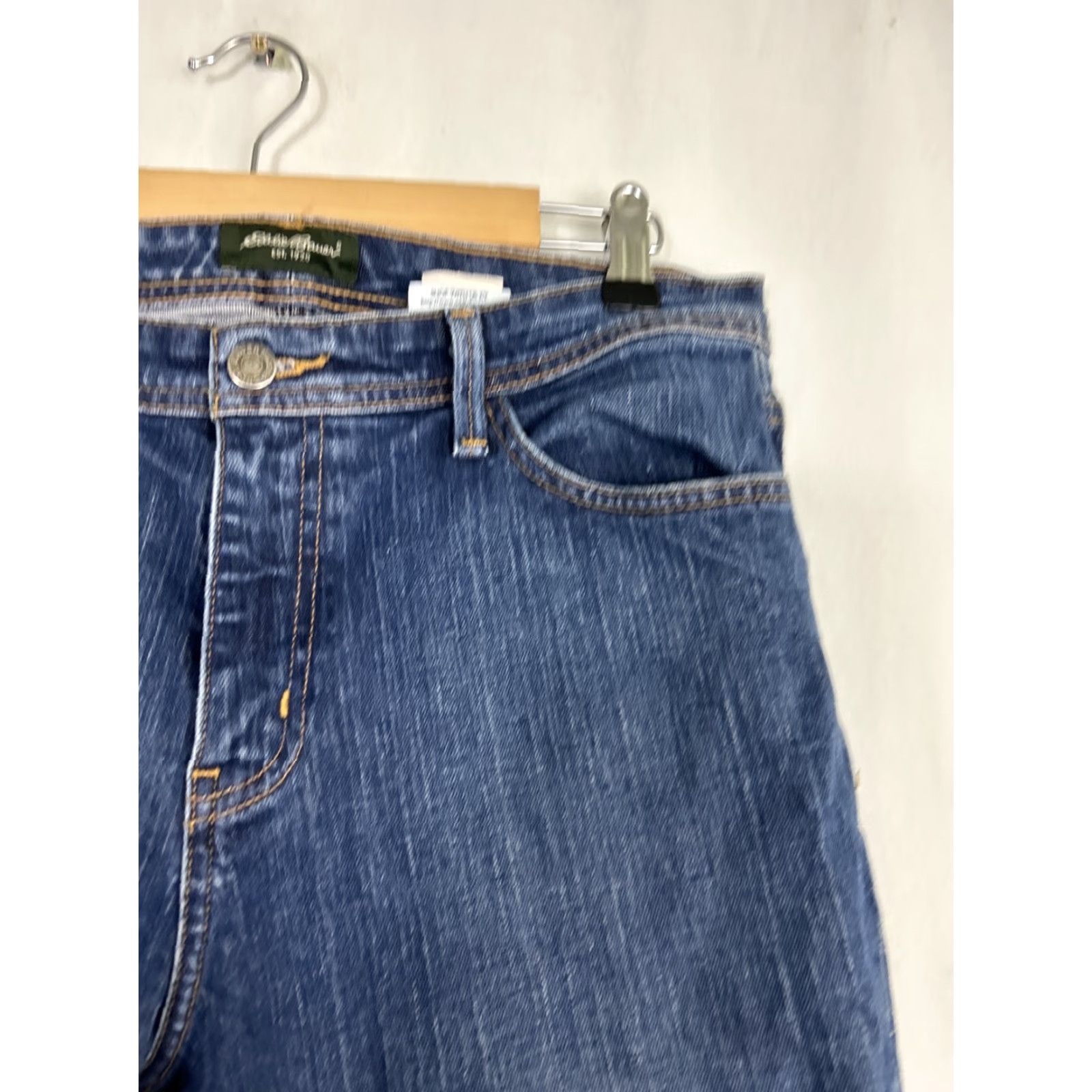 Eddie Bauer Eddie Bauer Womens Size 10 Regular Shaped Bootcut Dark Jeans 32x28.5 Size 24" / US 00 / IT 34 - 5 Thumbnail