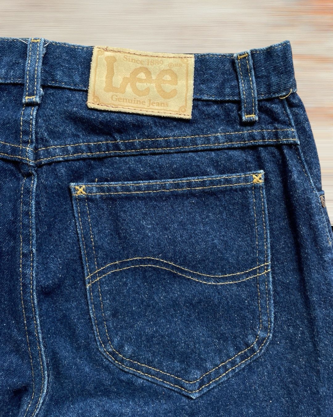Lee × Vintage Vintage Lee Genuine Jeans (LG19) Size US 31 - 6 Thumbnail