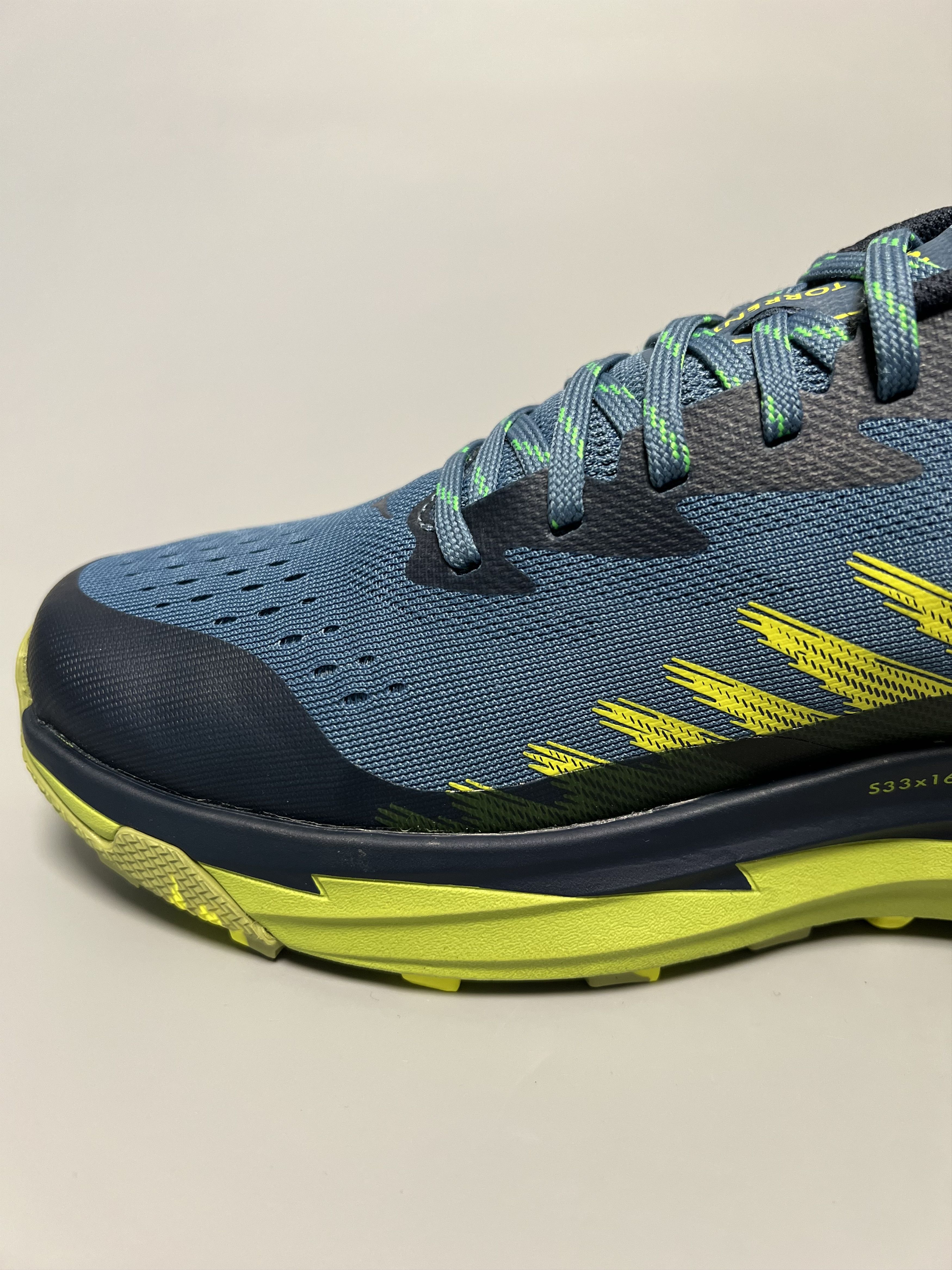 Hoka 9D Hoka One One Torrent 3 Trail Running Shoes 1127914-BDCT Size US 9 / EU 42 - 10 Thumbnail