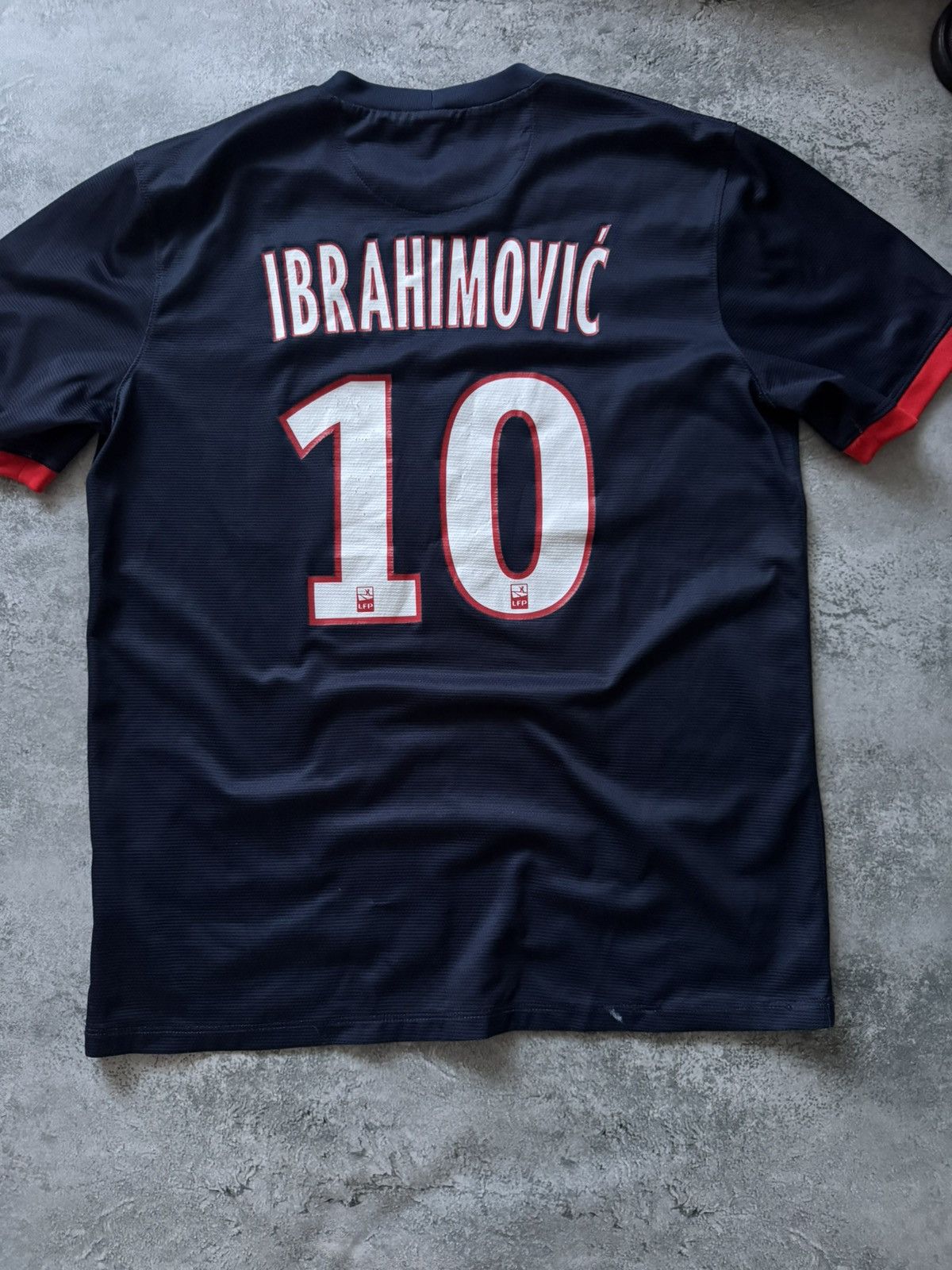 Nike NIKE PARIS SAINT GERMAIN2014/15 SOCCER JERSEY #10IBRAHIMOVIC Size US L / EU 52-54 / 3 - 11 Thumbnail