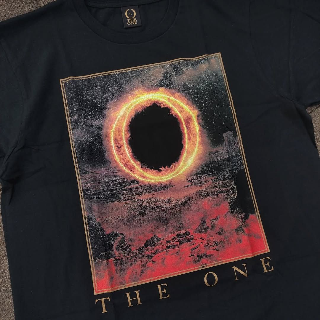 Band Tees BABYMETAL The One 2023 Gold Version Tee Size US L / EU 52-54 / 3 - 2 Thumbnail