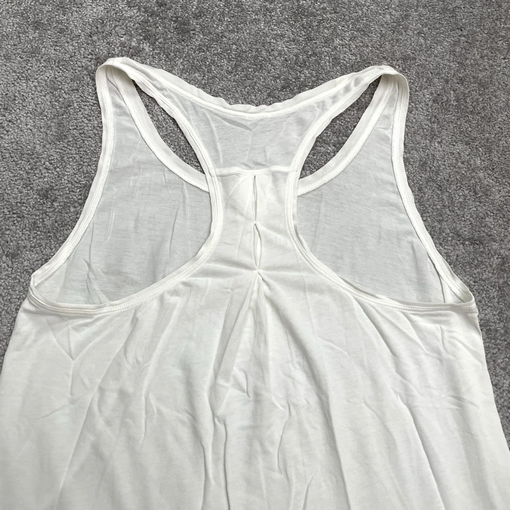 Lululemon Lululemon Racerback Tank Top Womens Size S White Athletic Activewear Size S / US 4 / IT 40 - 5 Thumbnail