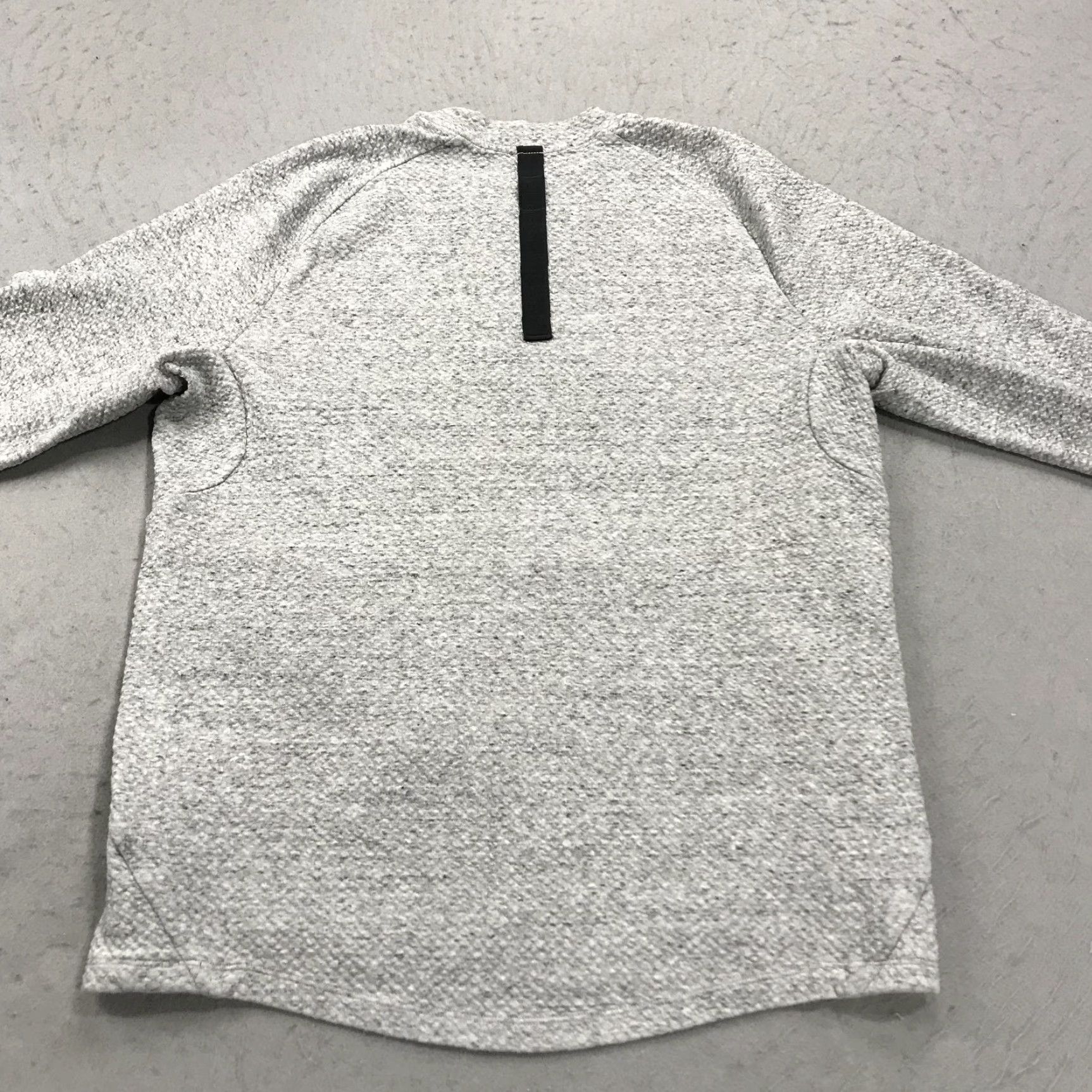 Lululemon Lululemon Sweatshirt Mens Small Gray At Ease Textured Knit Crewneck Gym Workout Size US S / EU 44-46 / 1 - 6 Thumbnail