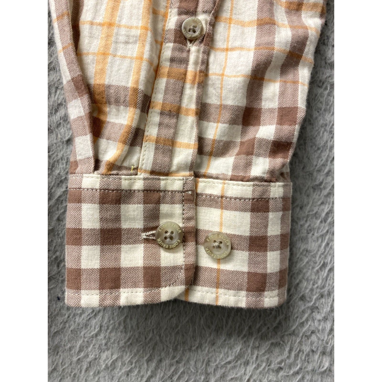 Eddie Bauer EDDIE BAUER Button Shirt Men’s M Brown Peach Plaid LS Shirt Large Light Size US M / EU 48-50 / 2 - 6 Thumbnail