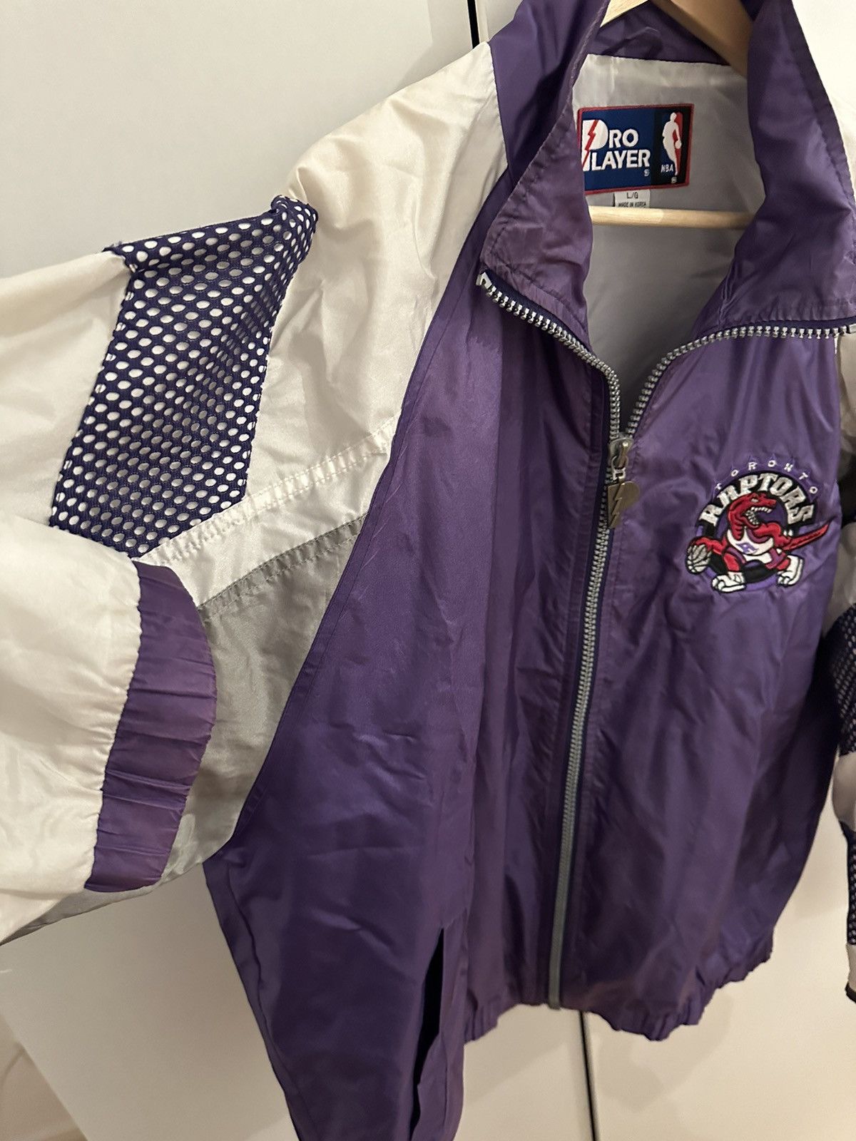 Pro Player Pro Player Jacke Toronto Raptors Size L NBA Vintage JACKET Size US L / EU 52-54 / 3 - 7 Thumbnail