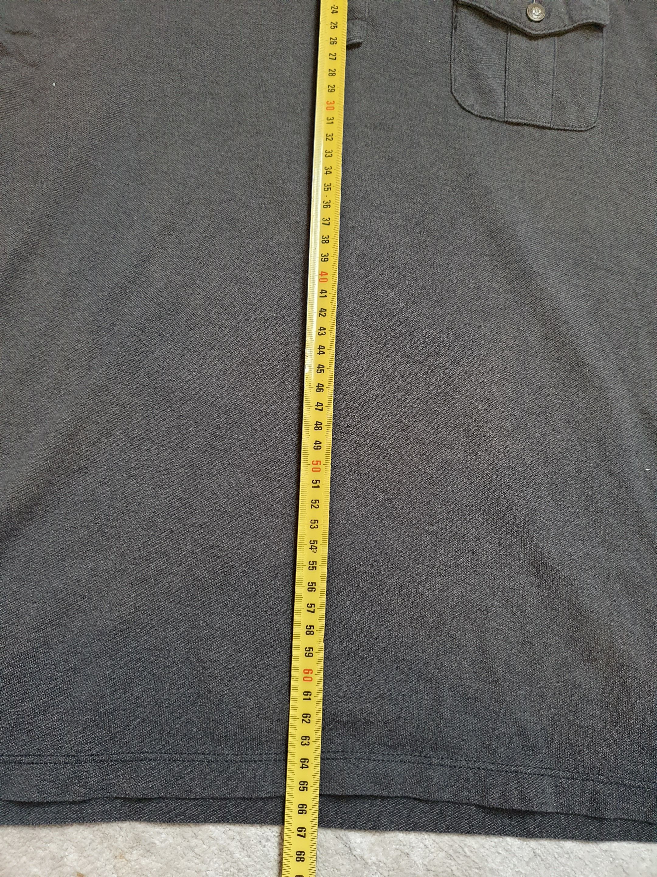 Hugo Boss Longsleeve. Tags on buttons. Size US M / EU 48-50 / 2 - 10 Thumbnail