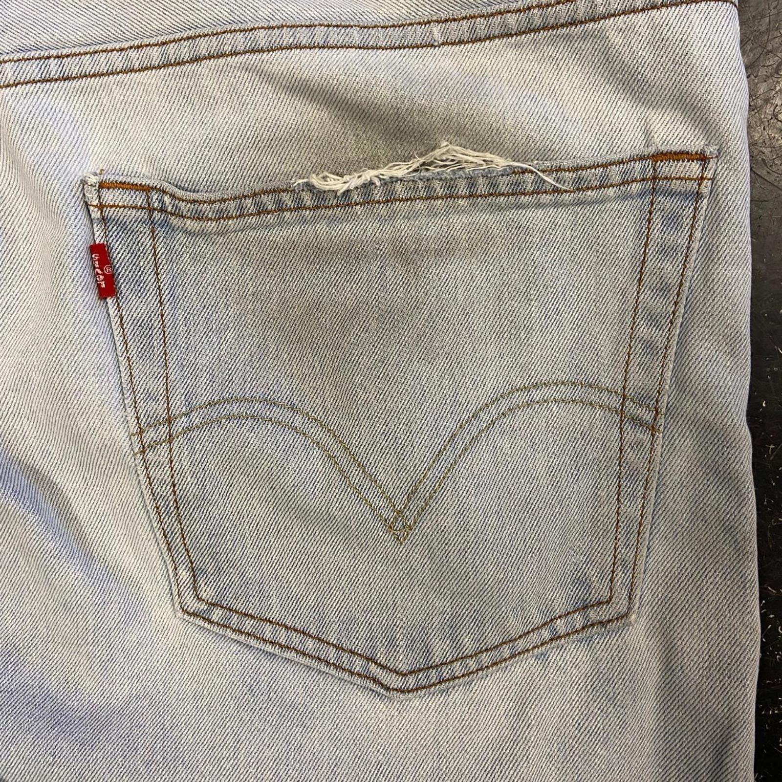 Levi's Vintage Light Wash Levi 550 Jorts Size US 38 / EU 54 - 3 Thumbnail