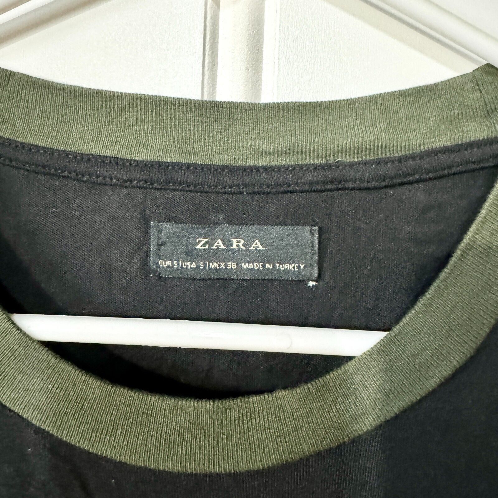 Zara Zara Shirt Size S Black Camp Short Sleeve Crewneck Tee Size US S / EU 44-46 / 1 - 2 Thumbnail