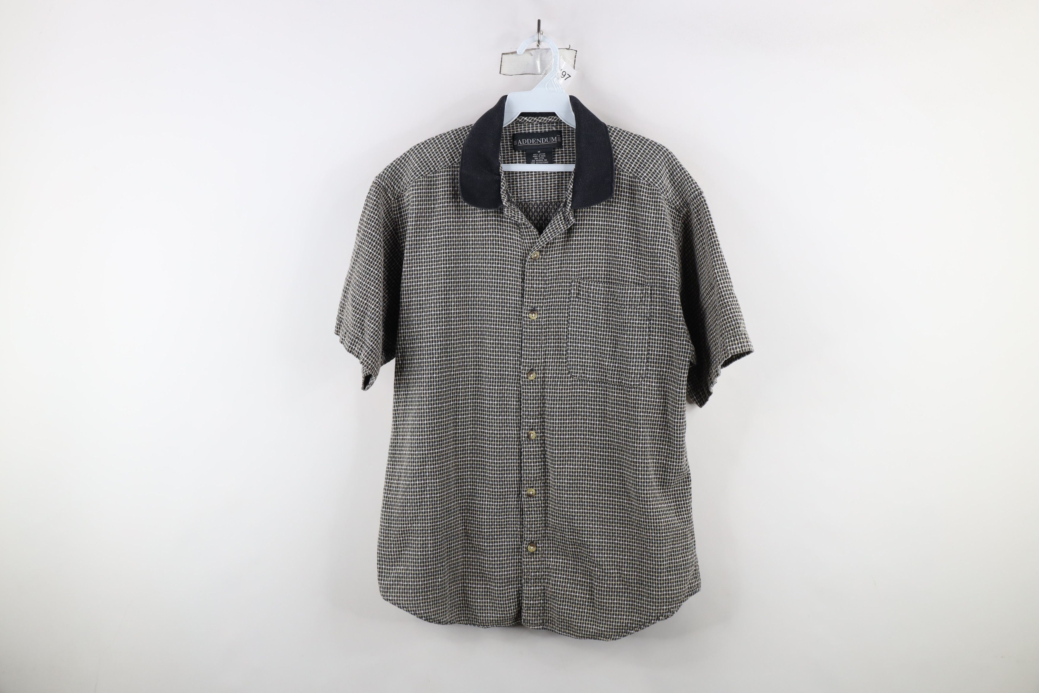 Vintage Vintage 90s Streetwear Short Sleeve Collared Button Shirt Size US M / EU 48-50 / 2 - 1 Thumbnail