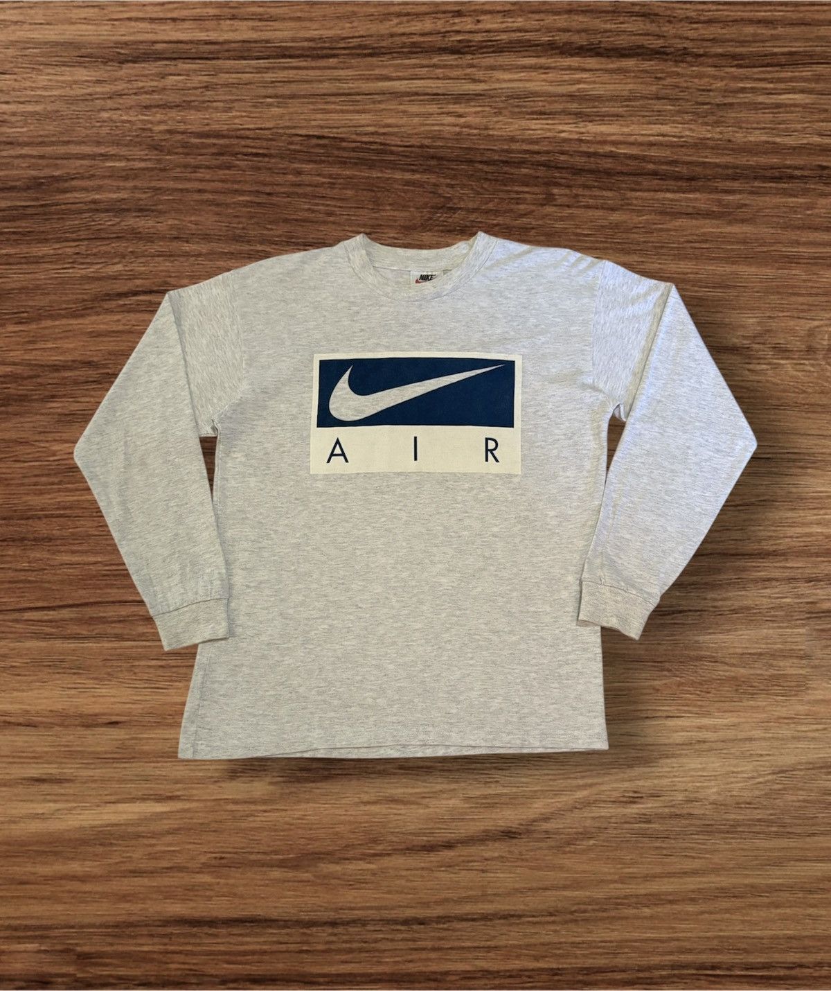 Nike Vintage Y2k NIKE AIR Big Swooh Long Sleeve T-Shirt Size US S / EU 44-46 / 1 - 1 Thumbnail