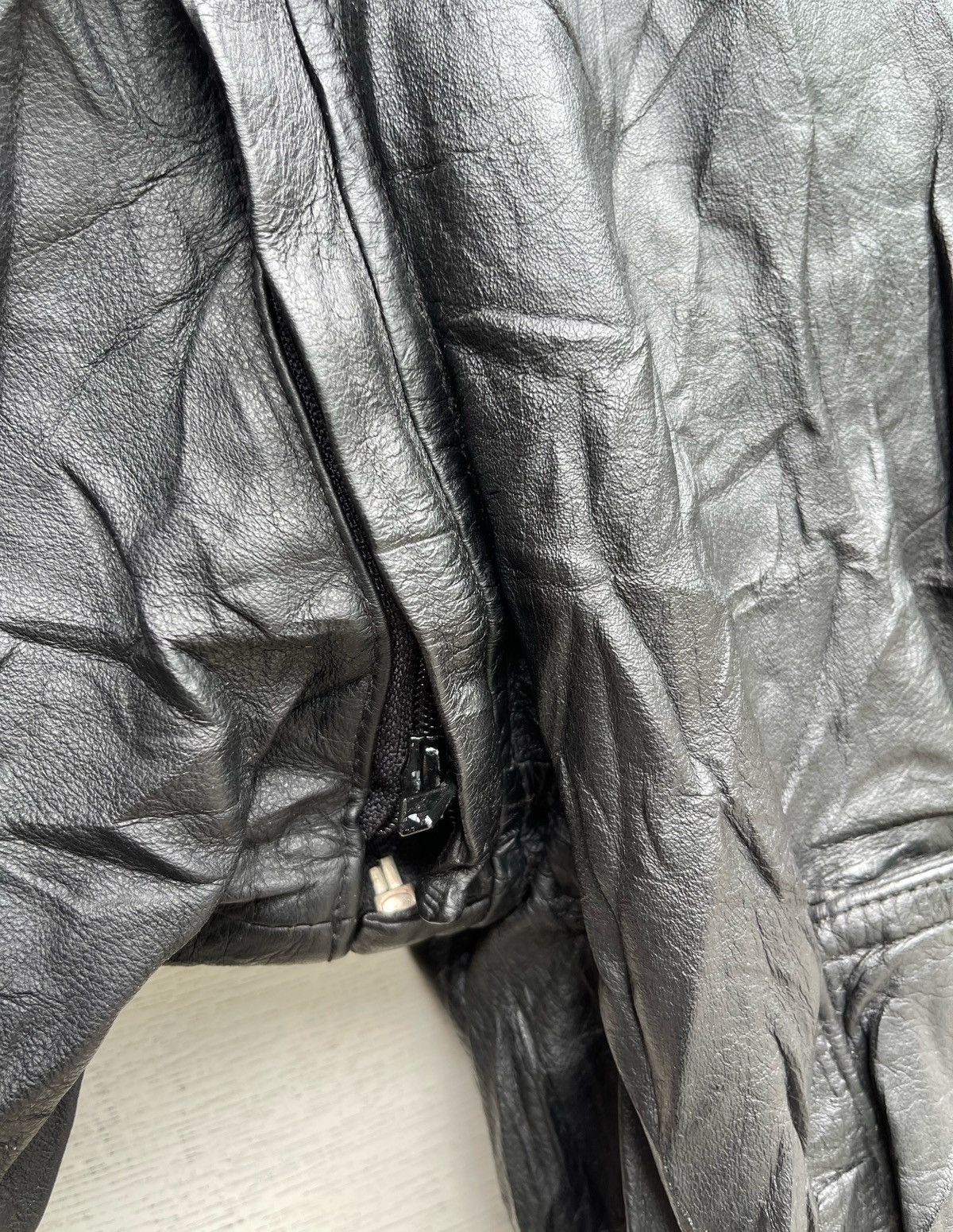 Hard Rock Cafe × Vintage Vintage HARD ROCK CAFE ORLANDO Genuine Leather Jacket Size US M / EU 48-50 / 2 - 9 Thumbnail