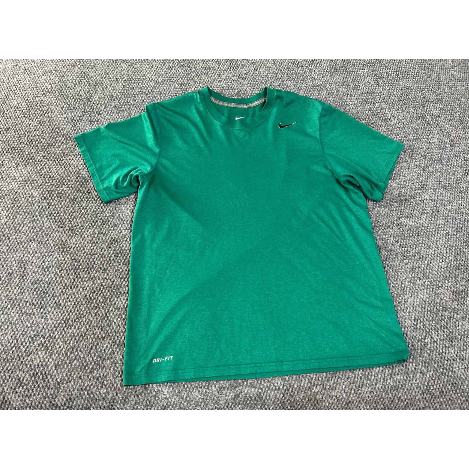 Nike Nike Dri-Fit T-Shirt Men's Large Green Breathable Athletic Training Running Shirt Size US L / EU 52-54 / 3 - 2 Thumbnail