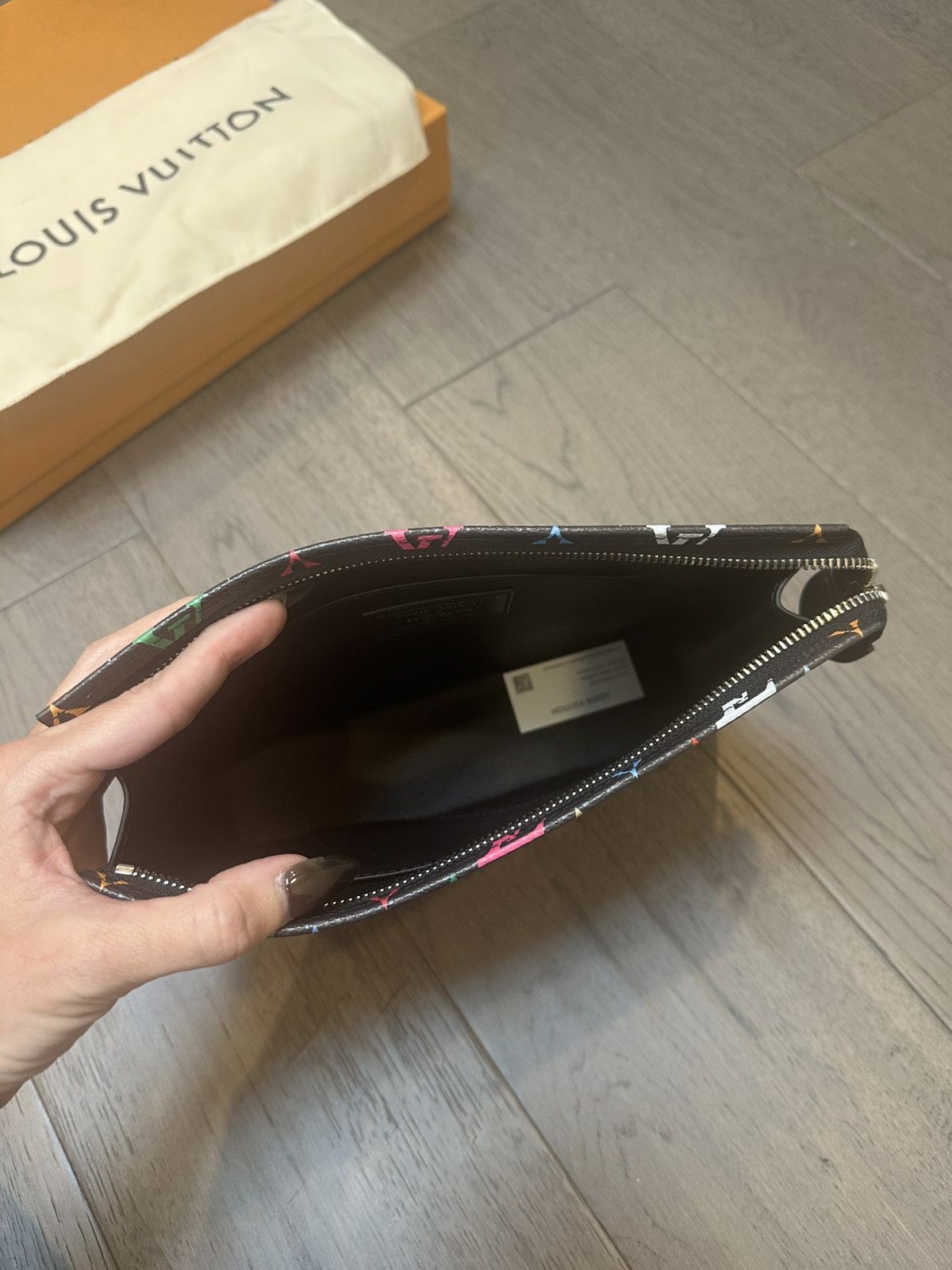 Louis Vuitton Louis Vuitton x Murakami Toiletry Pouch Size ONE SIZE - 8 Thumbnail