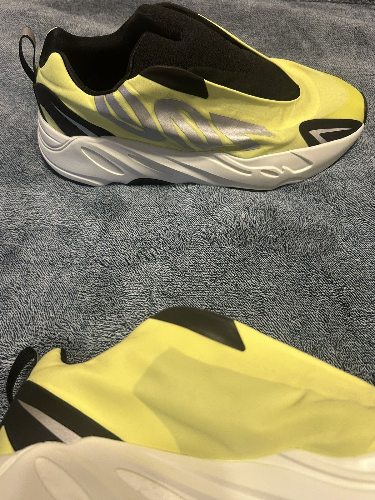 Yeezy Yeezy 700 mnvn nylon Size US 10.5 / EU 43-44 - 3 Thumbnail
