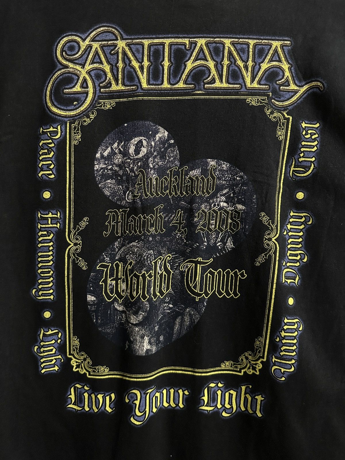 Band Tees Vintage T-Shirt Santana Live Your Light Tour 2008Y2K Size S Size US S / EU 44-46 / 1 - 6 Thumbnail