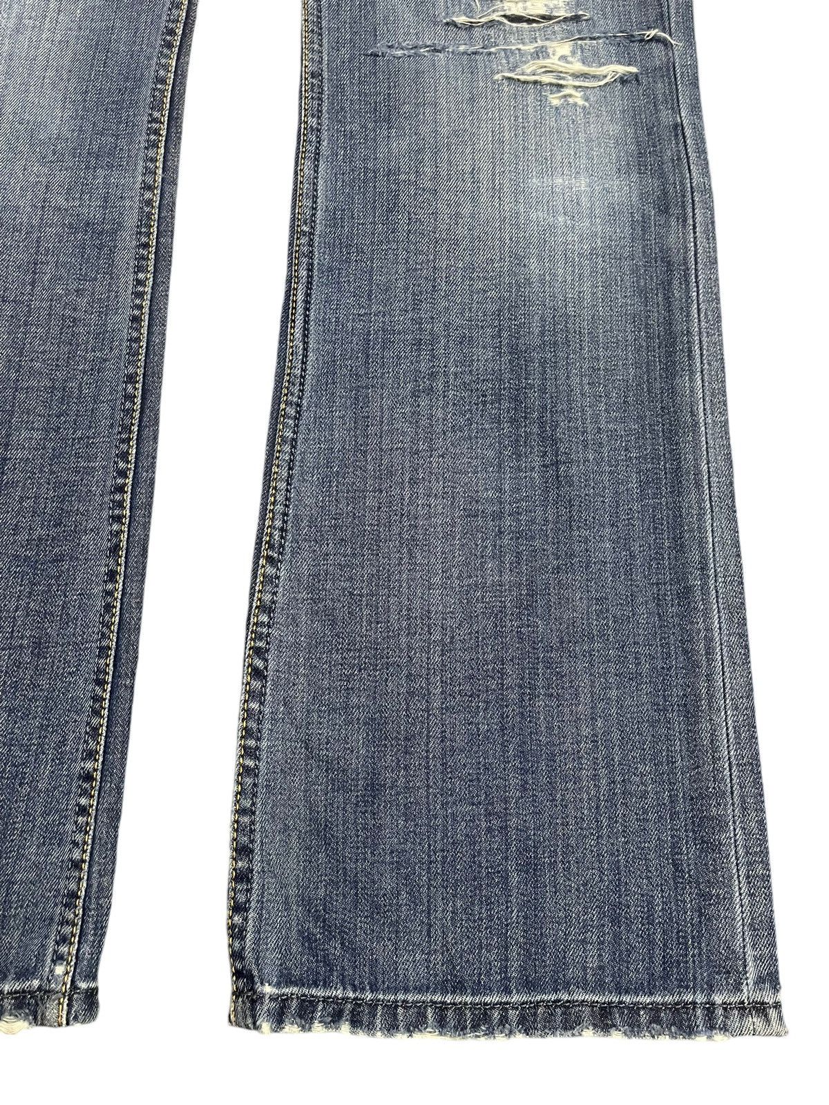 Diesel Vintage Diesel Industry Blue Wash Distress Bootcut Jeans Size US 32 / EU 48 - 8 Thumbnail