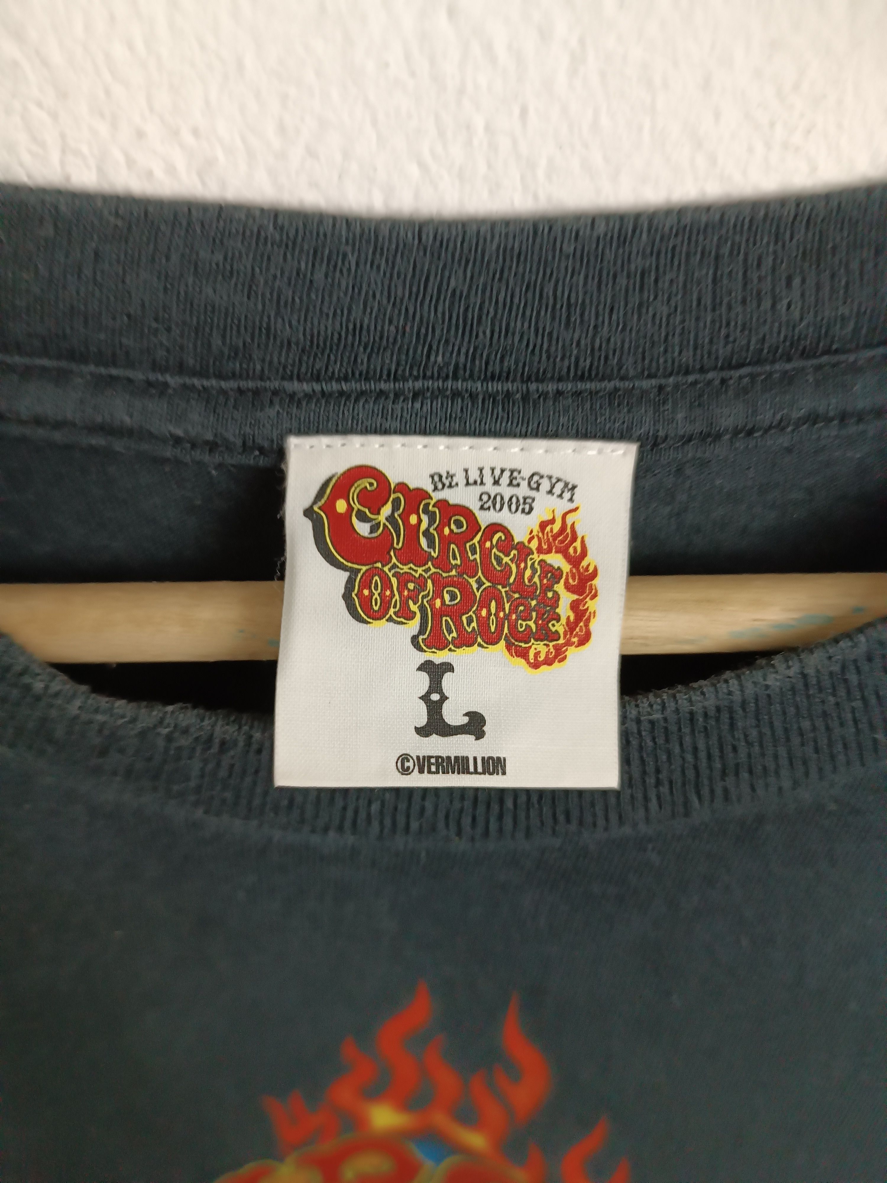 Band Tees VINTAGE '05 B'z LIVE-GYM 2005 "CIRCLE OF ROCK" VERY RARE TEE Size US L / EU 52-54 / 3 - 7 Thumbnail