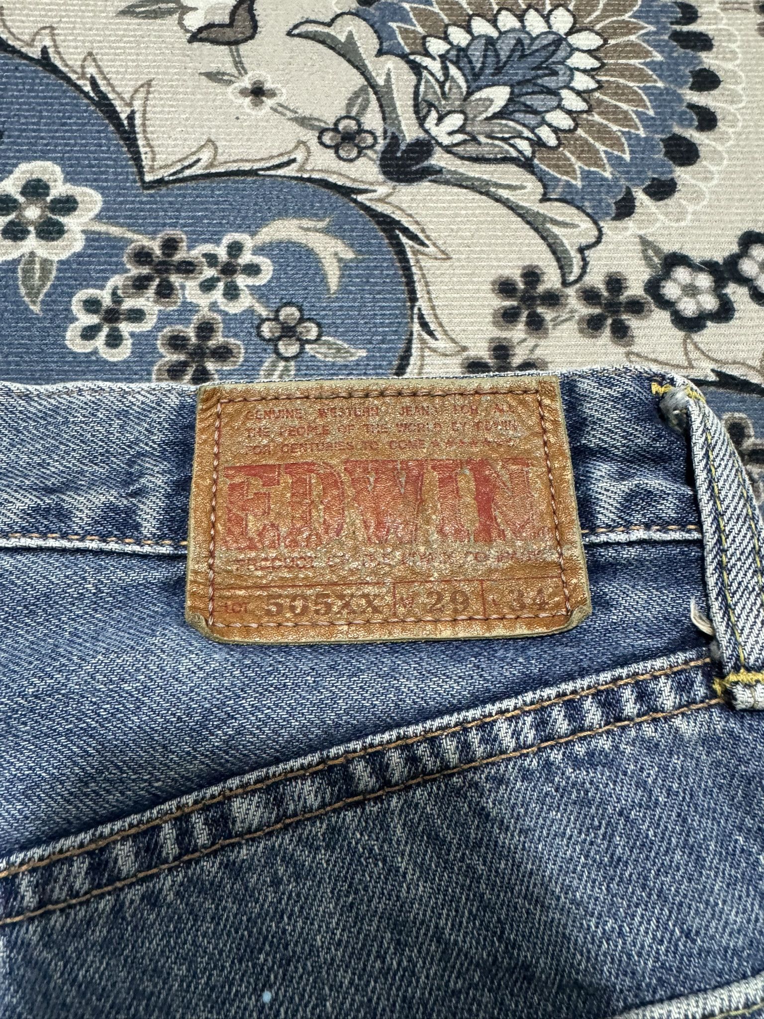 20471120 × Beauty Beast × Japanese Brand Vintage Edwin 505XX Selvadge Red Line Painted Jeans Pop Art Size US 29 - 3 Thumbnail