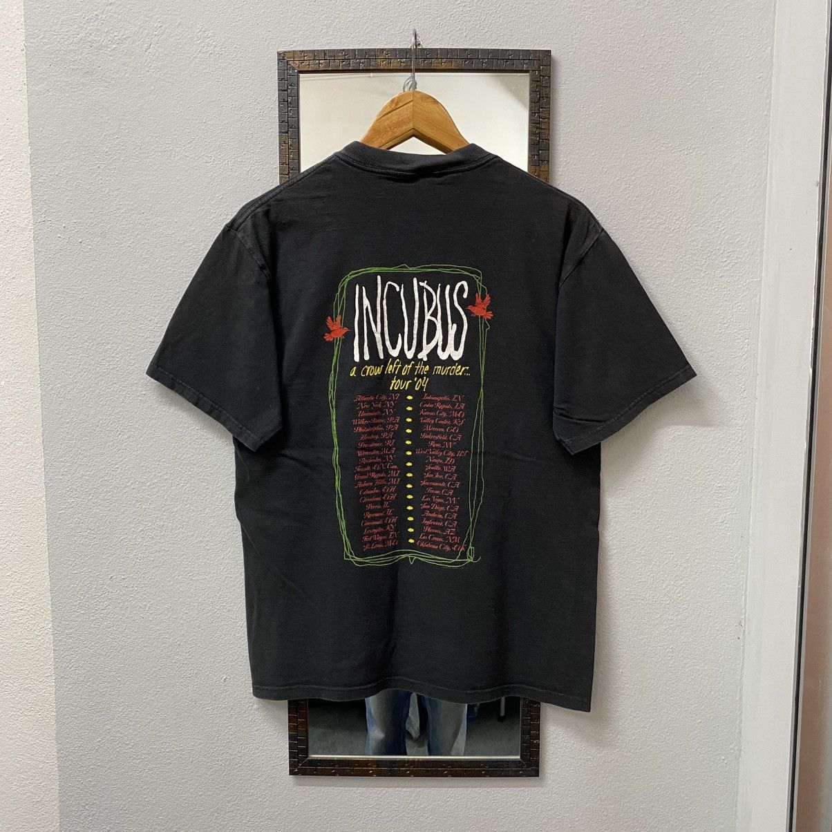 Band Tees Vintage 00s INCUBUS A Crow Left Of The Murder Tour Band Tee Size US M / EU 48-50 / 2 - 5 Thumbnail