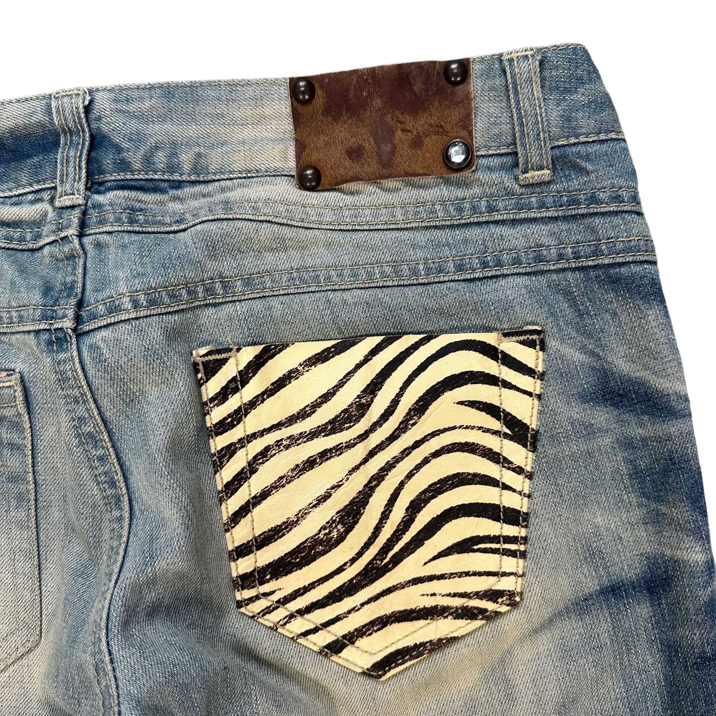 Japanese Brand ANTIQUA TRASHED LIGHT WASH ZEBRA PILE JEANS #8858-032 Size 32" / US 10 / IT 46 - 13 Thumbnail