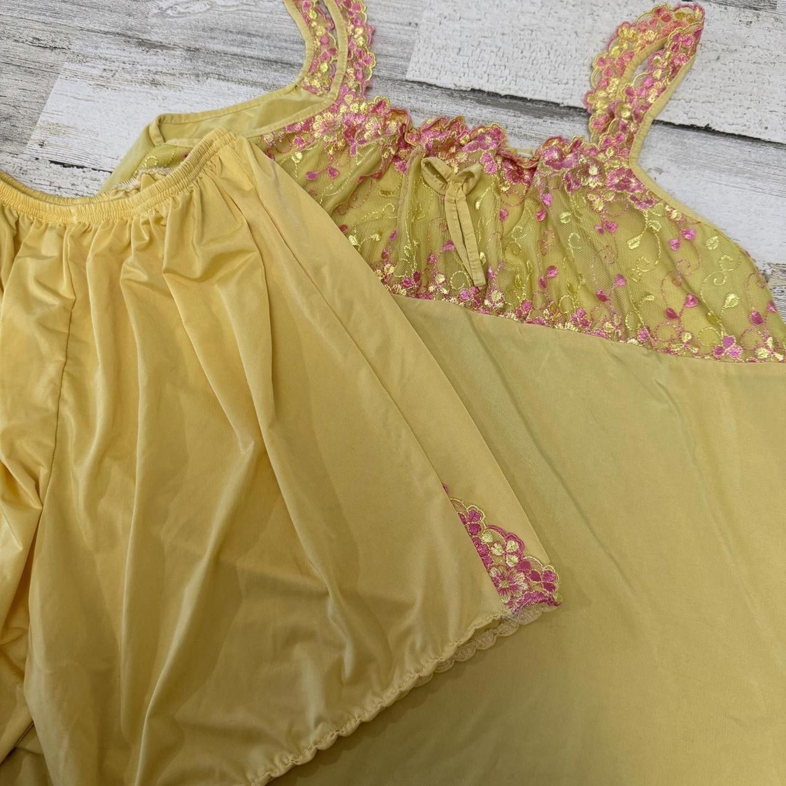 Other Yellow floral Coquette Pajama Set Small Size ONE SIZE - 2 Thumbnail