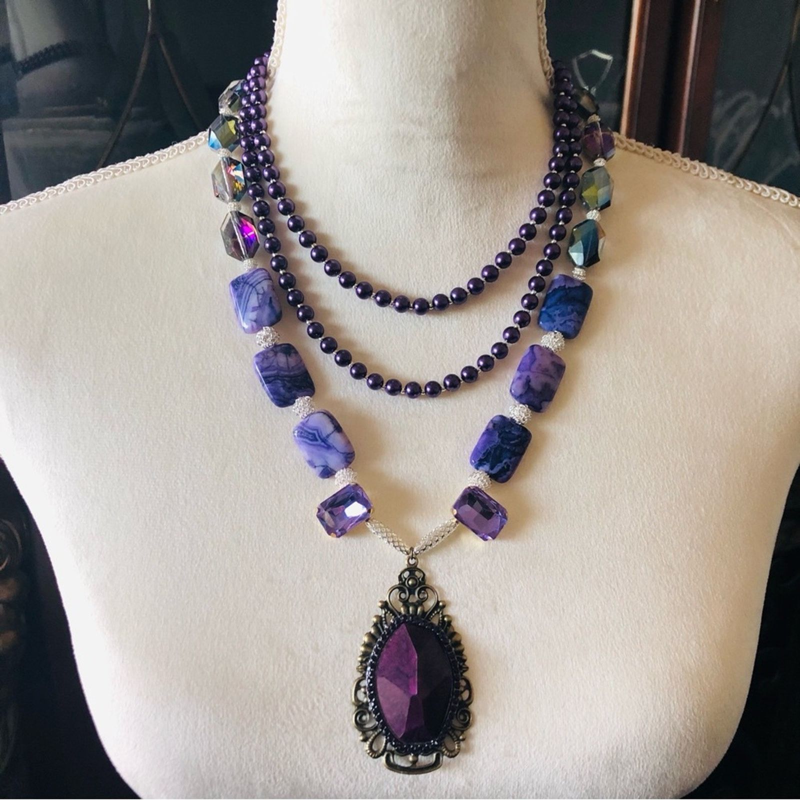 Handmade Handcrafted “purple power” genuine onyx necklace Size ONE SIZE - 2 Thumbnail