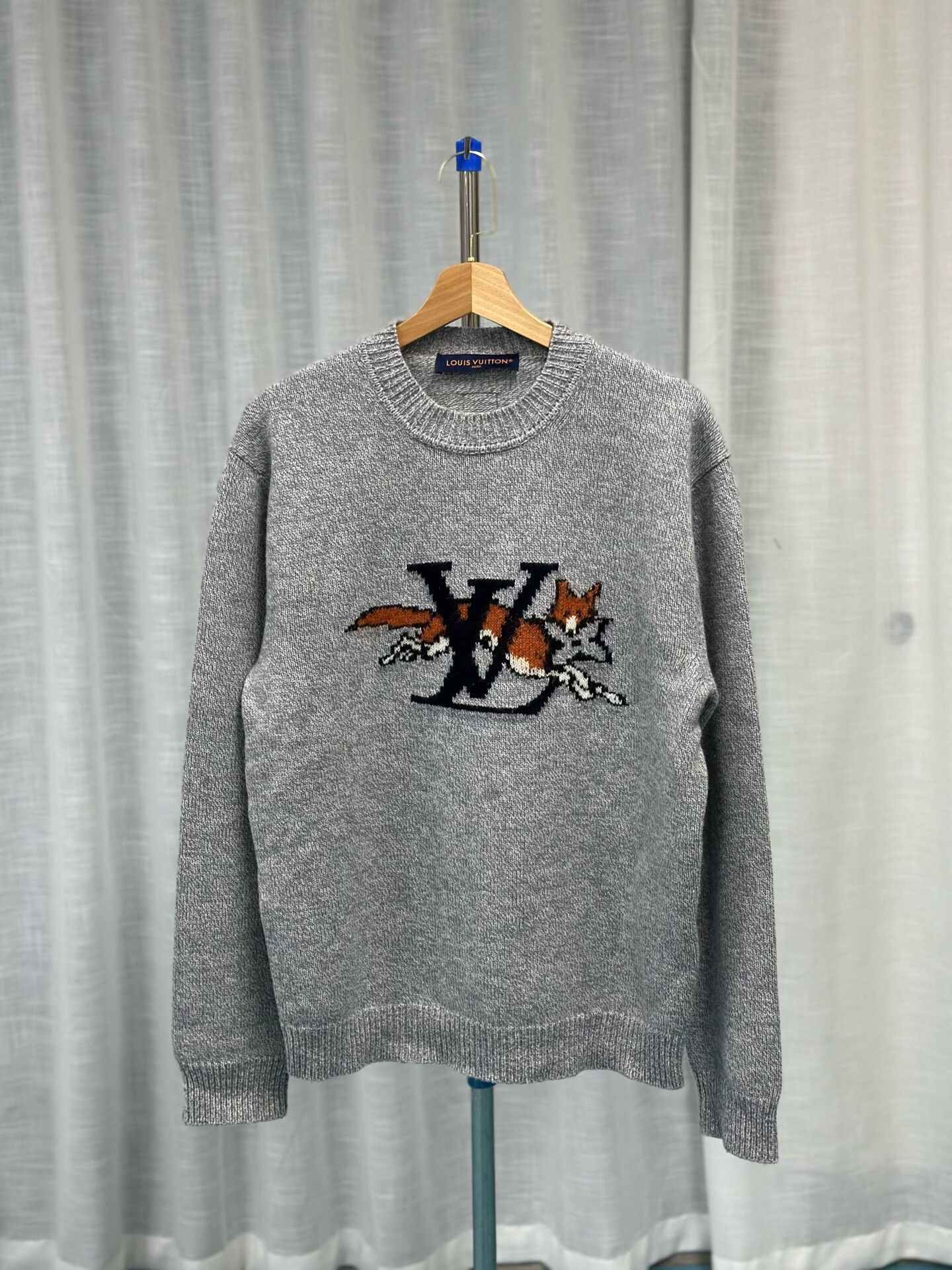 Louis Vuitton Louis Vuitton Gray Fox Patterned Knit Sweater Size US M / EU 48-50 / 2 - 1 Thumbnail