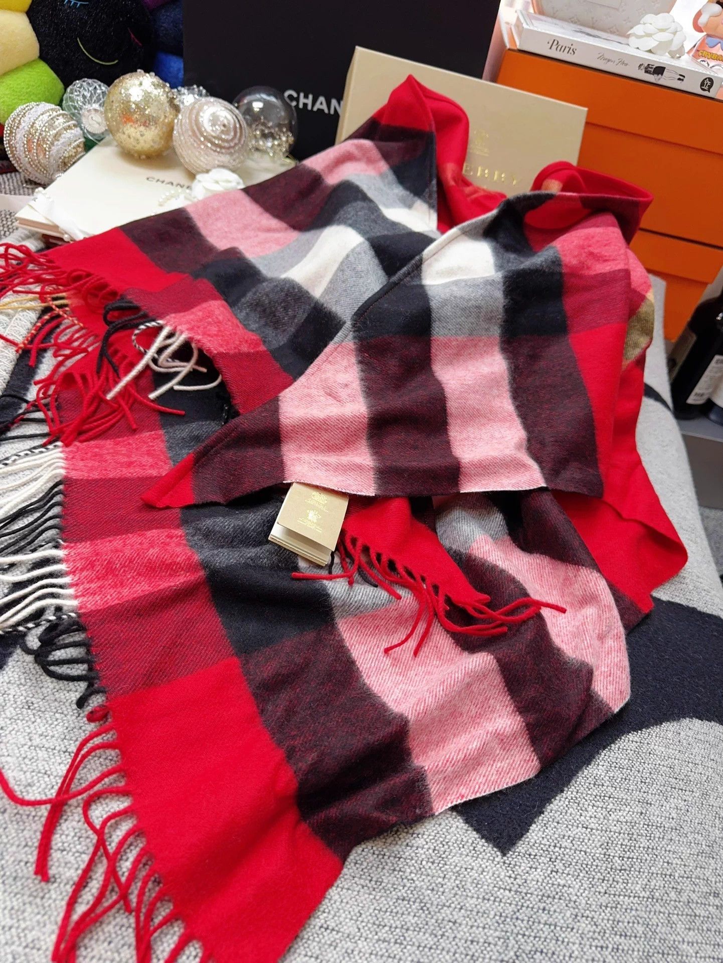 Burberry Burberry Red Black Colorblock Classic Check Cashmere Scarf Size ONE SIZE - 4 Thumbnail