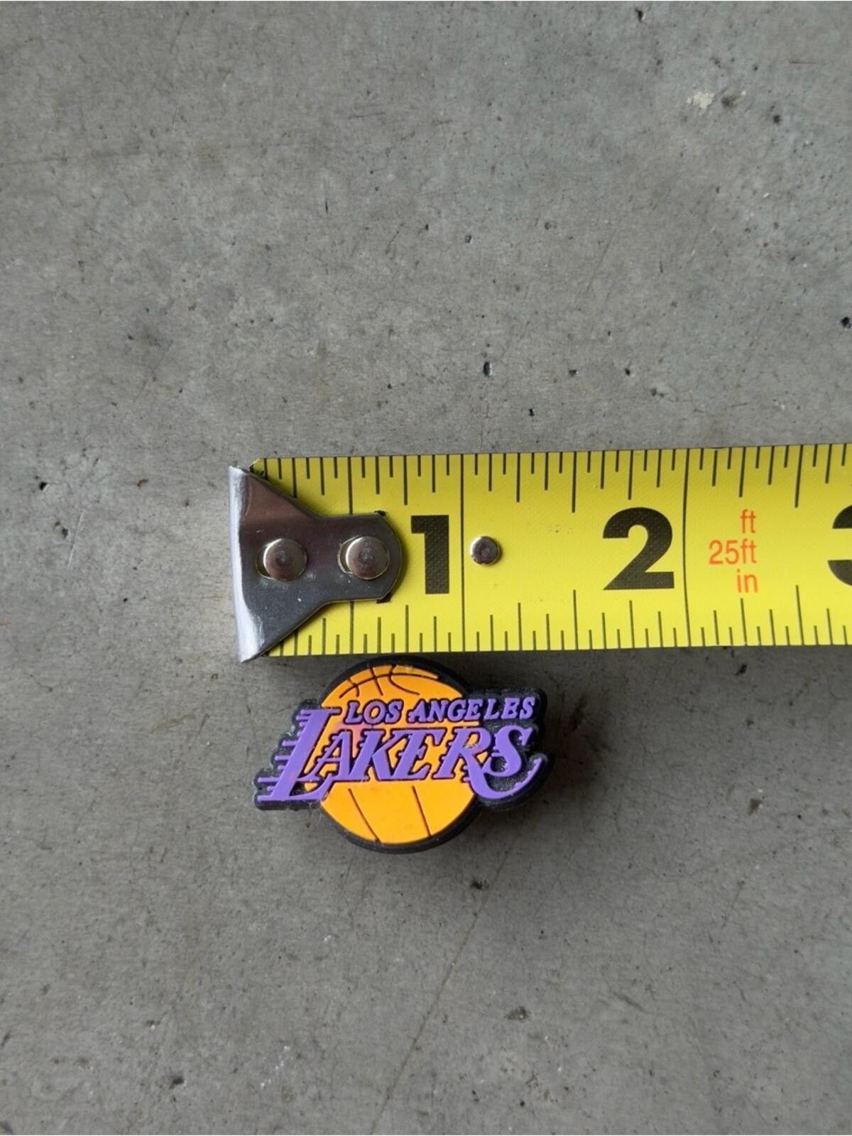 Crocs Crocs x Los Angeles Lakers / Charm Jibbitz / Purple Gold Size ONE SIZE - 4 Thumbnail