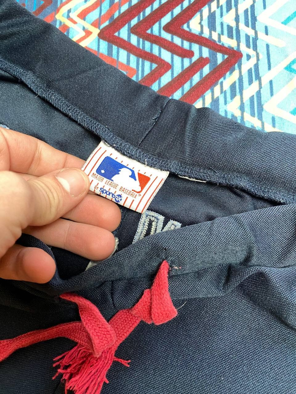 Majestic shorts big logo streetwear Vintage Y2K Majestic Size US 32 / EU 48 - 2 Thumbnail