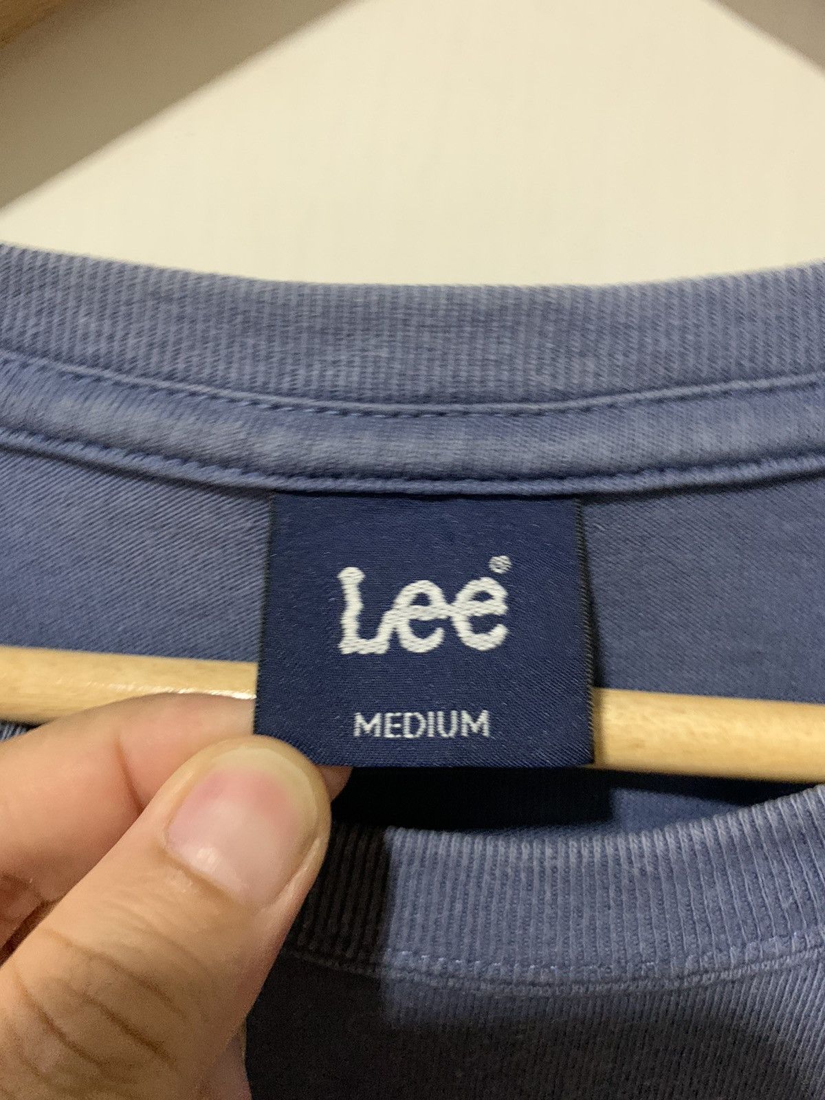 Lee Lee Blue Pocket T-Shirt Size US M / EU 48-50 / 2 - 7 Thumbnail