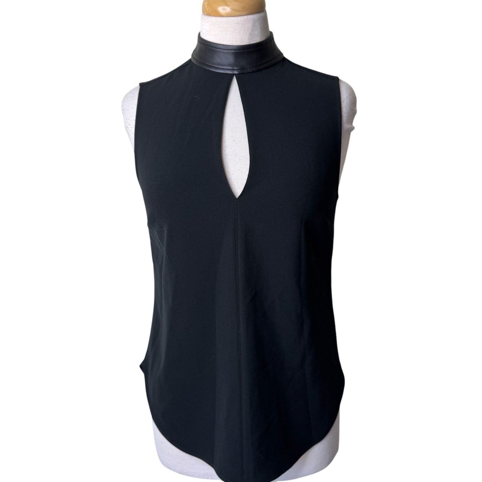 A.L.C. A.L.C Dallas Top Keyhole Faux Leather Neck Black Size 2 Size XS / US 0-2 / IT 36-38 - 2 Thumbnail