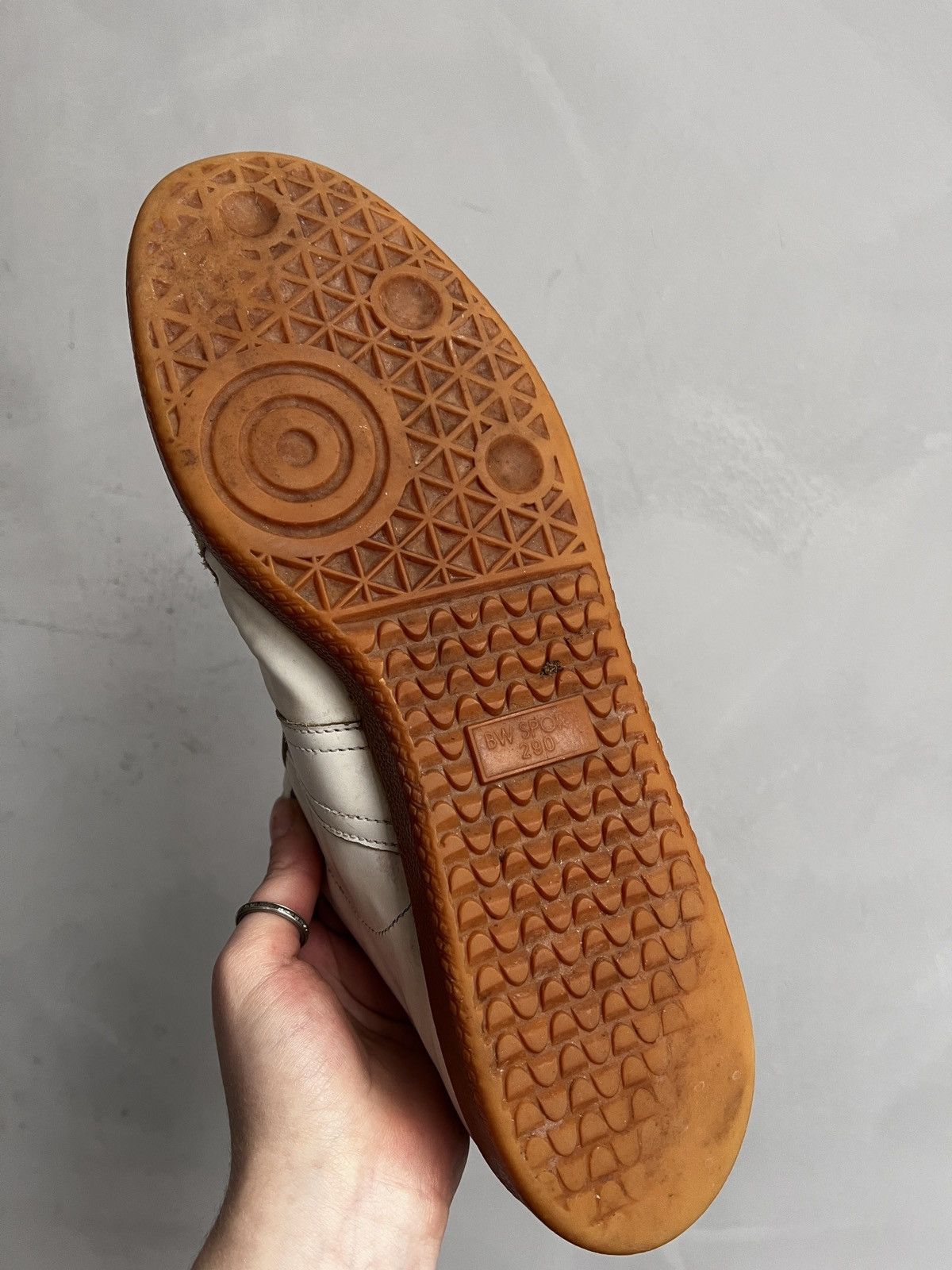 Japanese Brand Maison Margiela Style replica bw sport White Shoes vintage Size US 11 / EU 44 - 9 Thumbnail