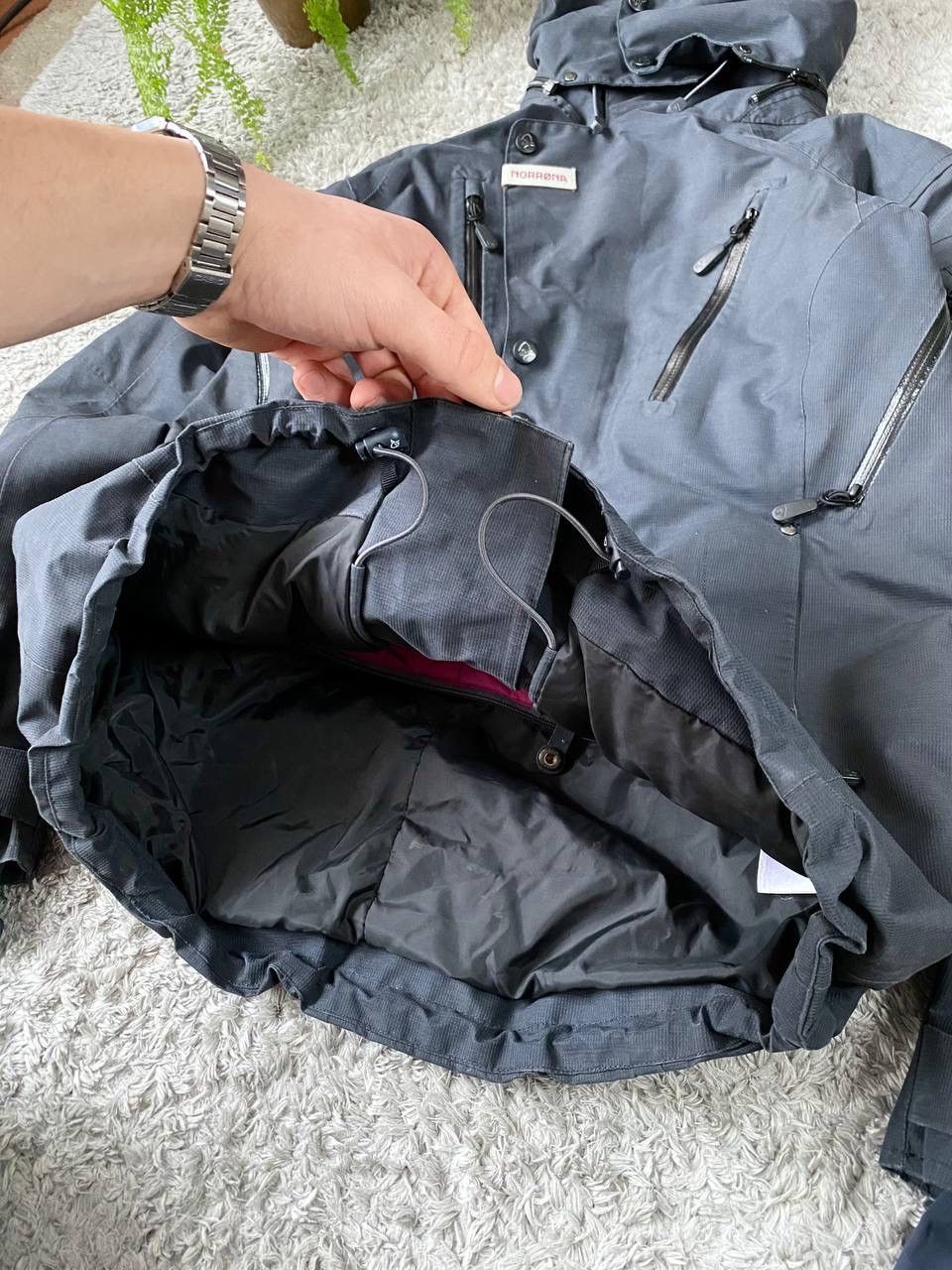 Norrona Norrona Light Jacket Streetwear Gorpcore Outdoor Gore-Tex Size L / US 10 / IT 46 - 8 Thumbnail