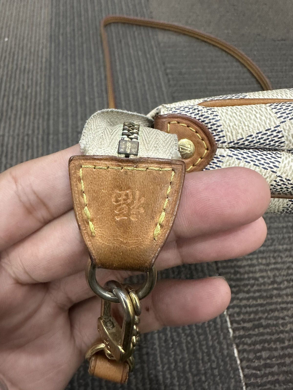 Louis Vuitton Louis vuitton eva azur clutch wallets on chain micro Bag Size ONE SIZE - 9 Thumbnail