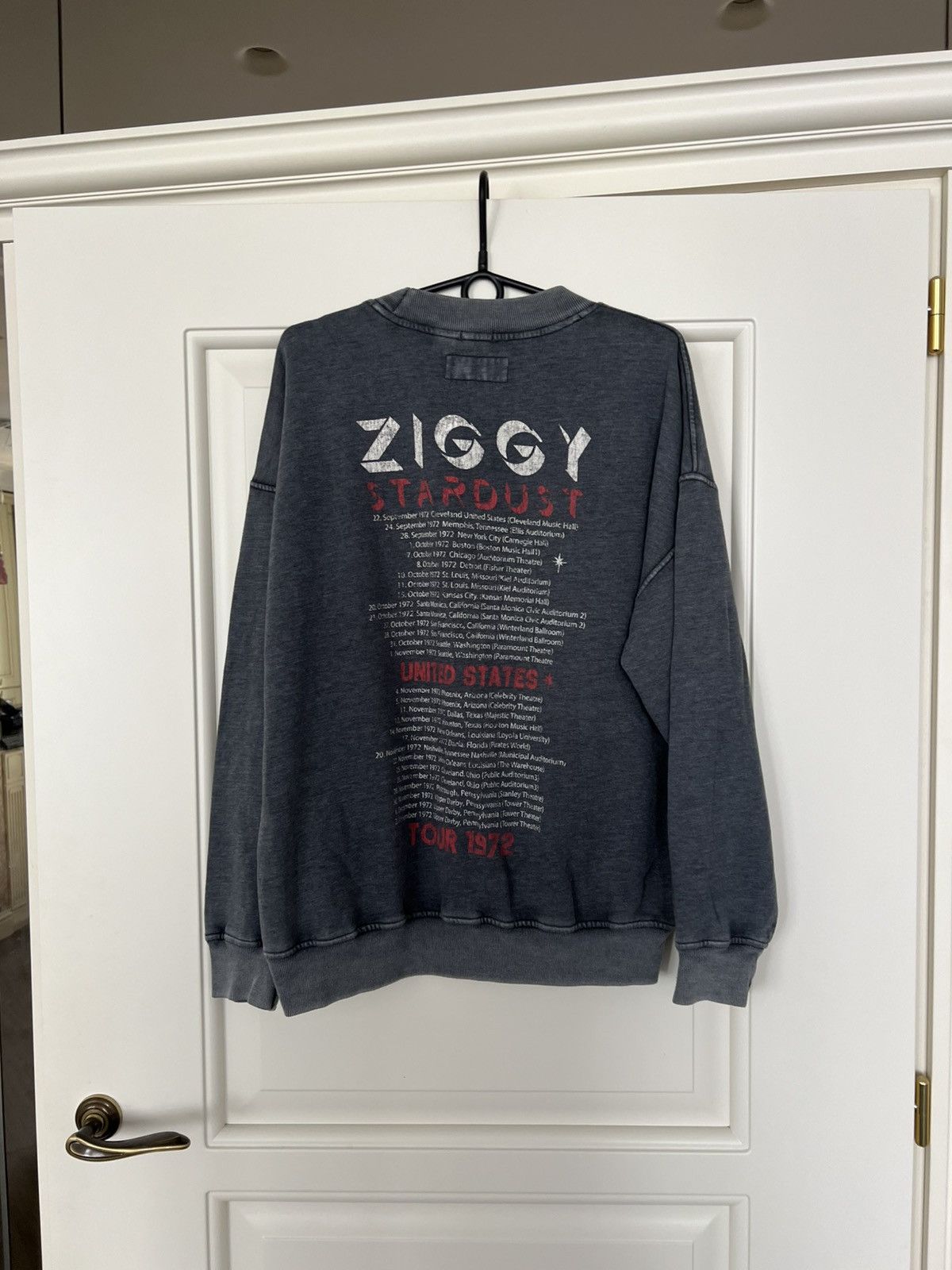 Band Tees Bowie Band Sweatshirt Rock Musician Size US M / EU 48-50 / 2 - 12 Thumbnail