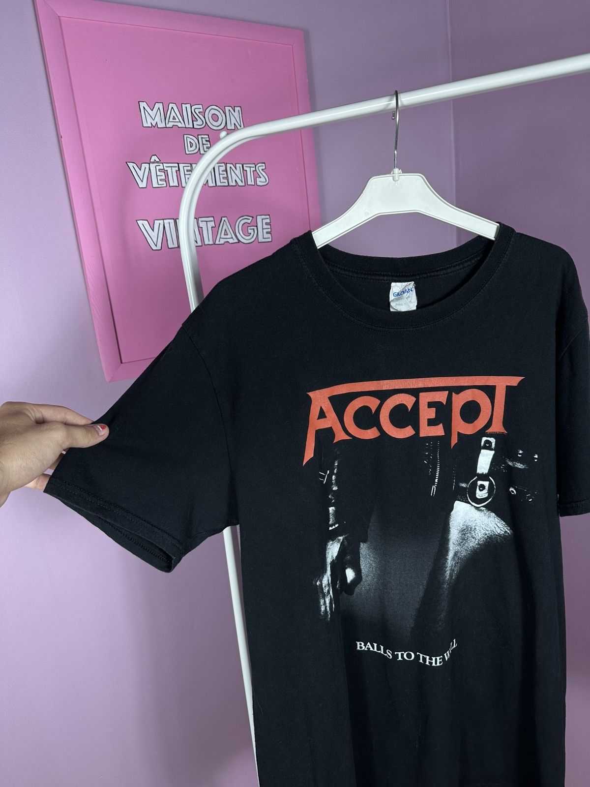 Gildan Accept Heavy Metal Balls To The Wall TShirt 2018 Band Size US L / EU 52-54 / 3 - 4 Thumbnail