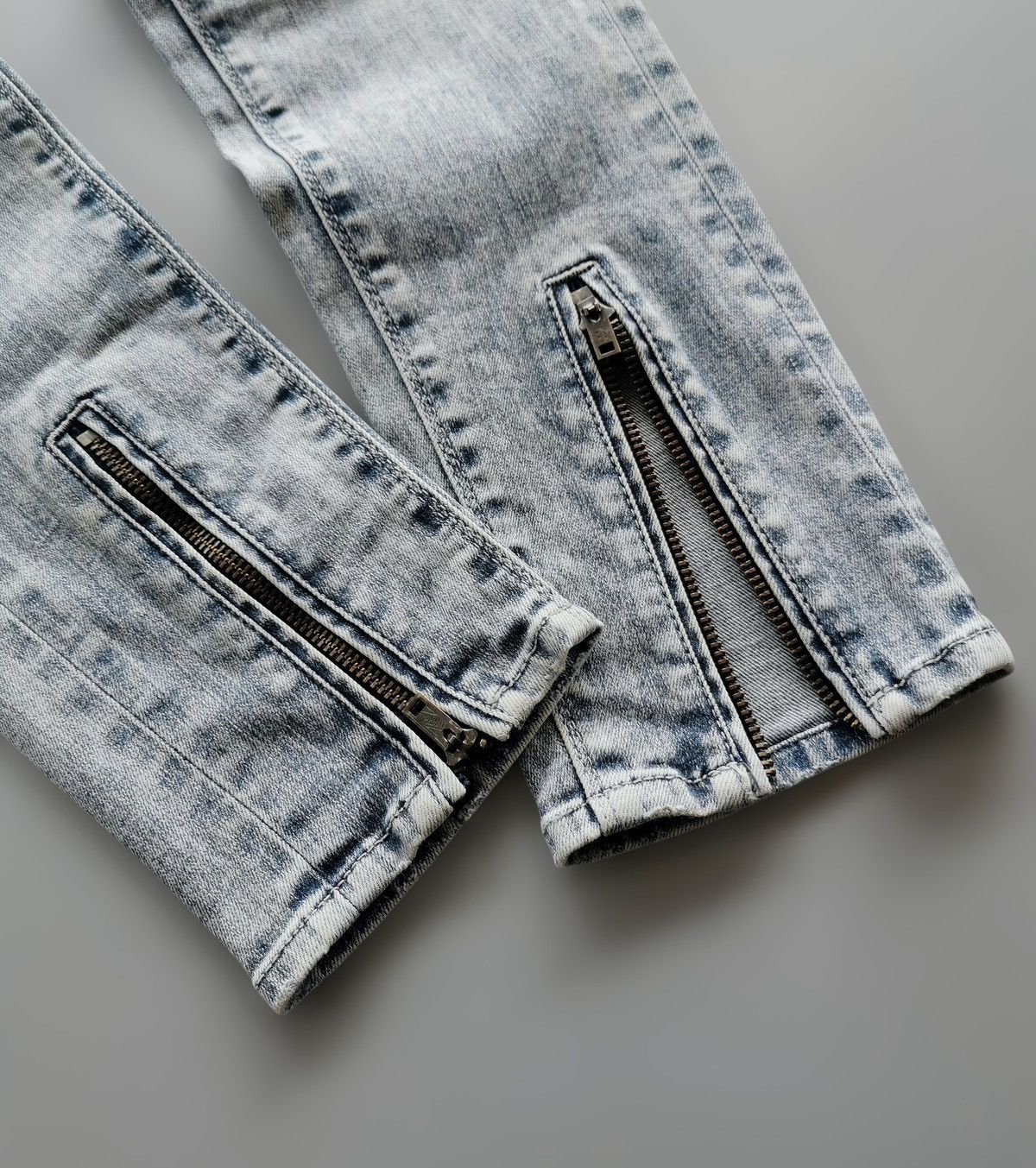 GOSTAR DE FUGA Go Star de Fuga Distressed Denim Jean Zipper Slit Hem Grunge Size US 33 - 8 Thumbnail