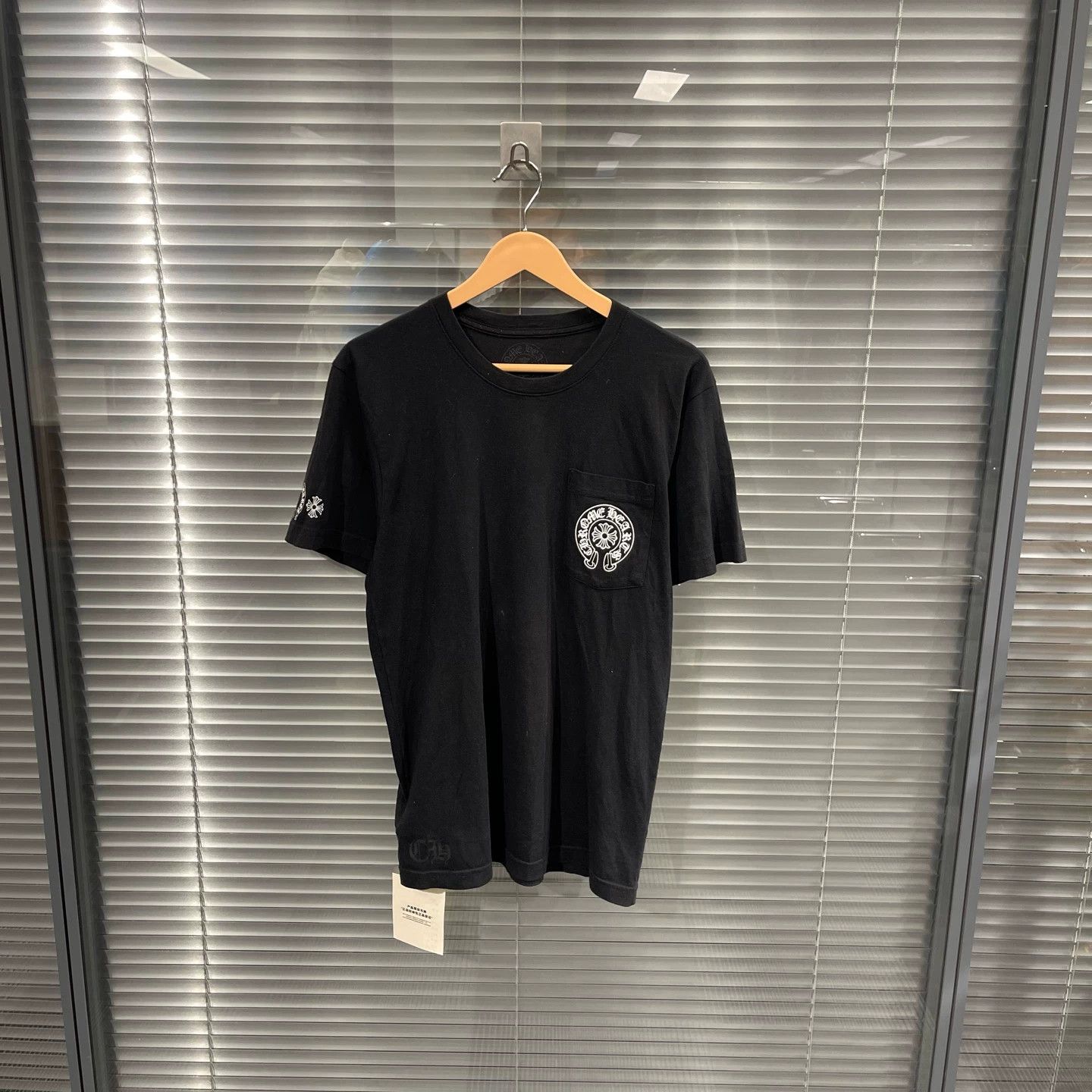 Chrome Hearts Chrome Hearts Colorful Horse Shoe Black Short Sleeve M Tee Size US M / EU 48-50 / 2 - 2 Thumbnail