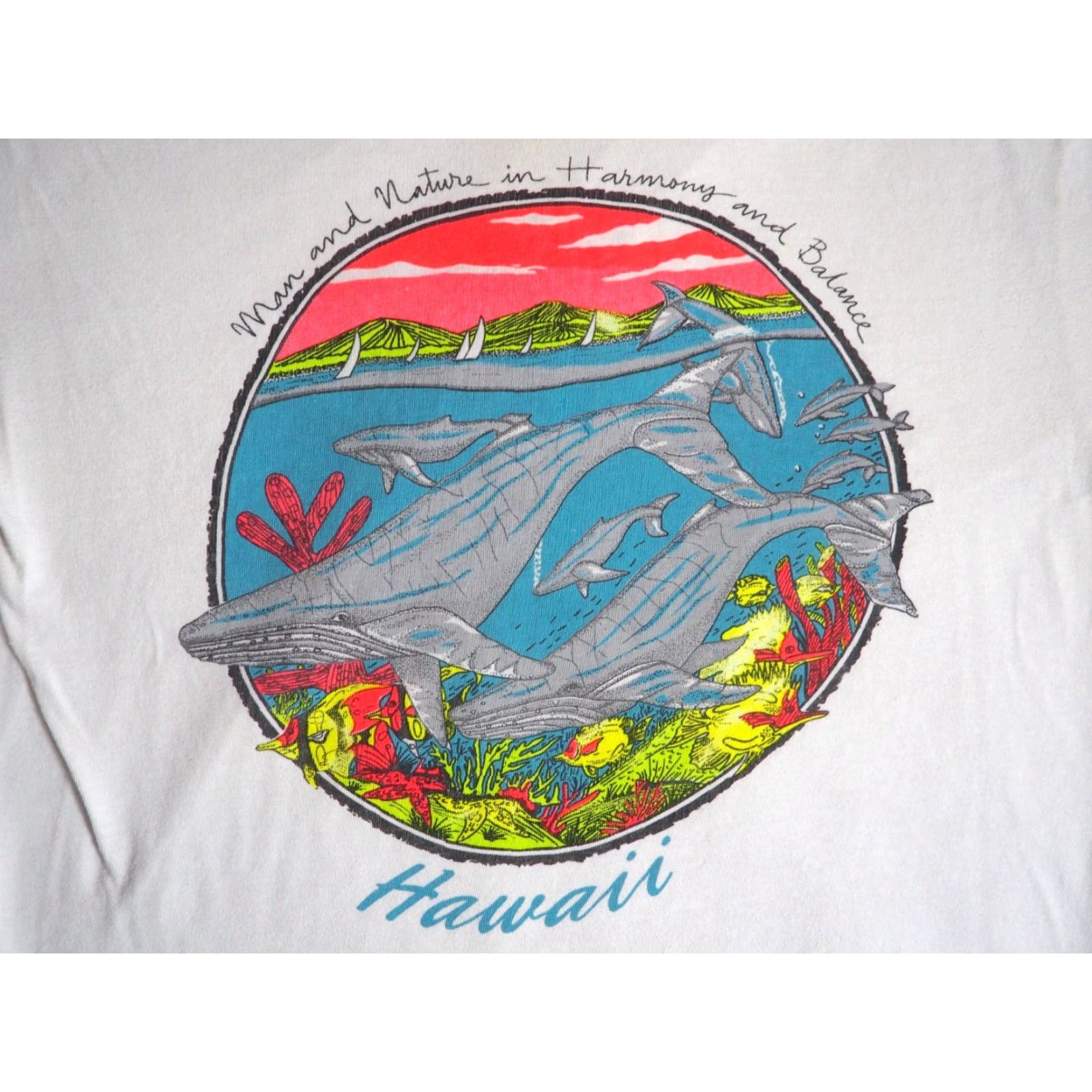 Vintage VINTAGE Solar Hawaii Whale Nature Animal Beach Art USA White Tee T-Shirt Mens L Size US L / EU 52-54 / 3 - 3 Thumbnail