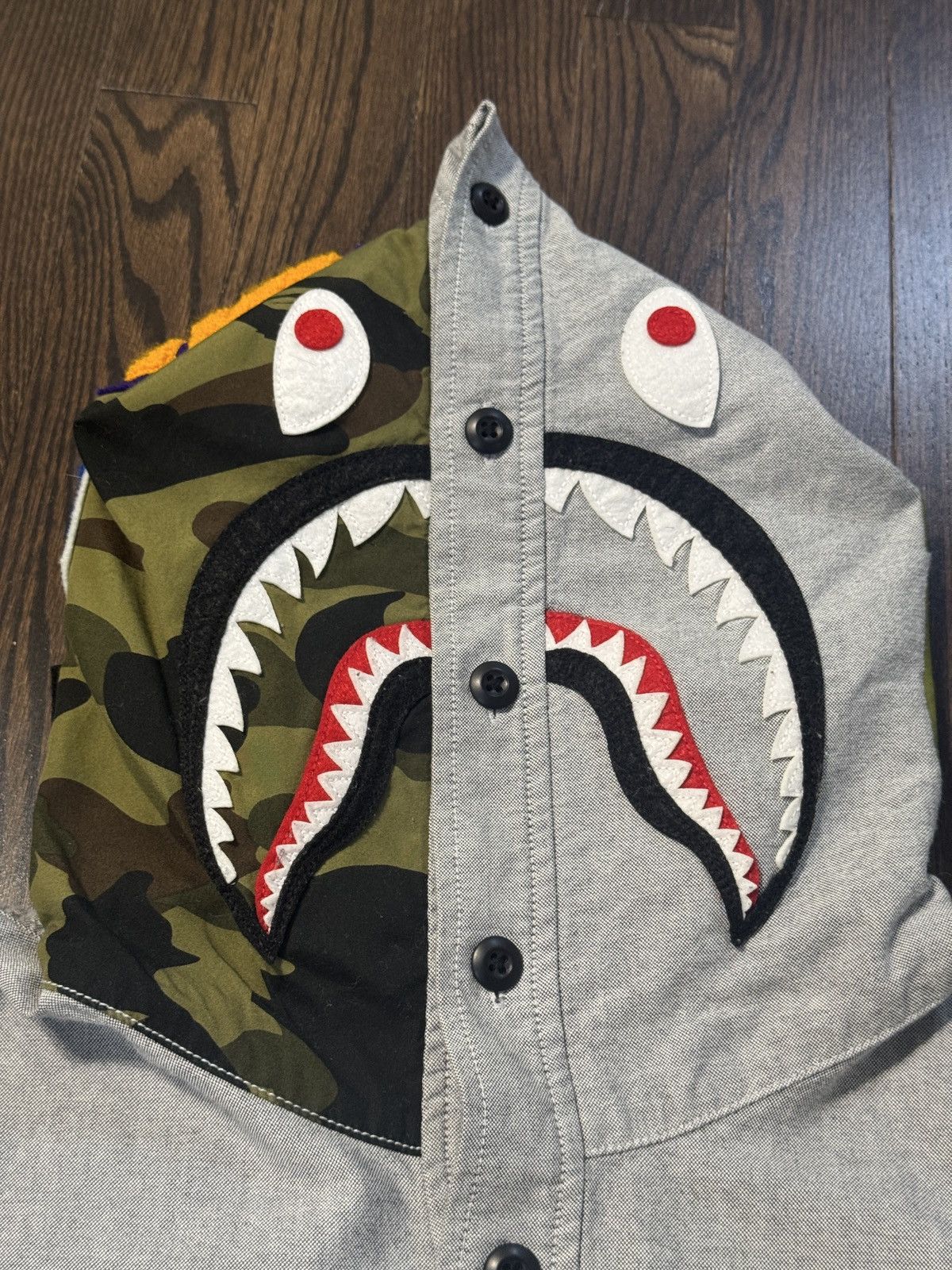 Bape Grey BAPE Shark Hooded Denim Shirt Size US L / EU 52-54 / 3 - 3 Thumbnail
