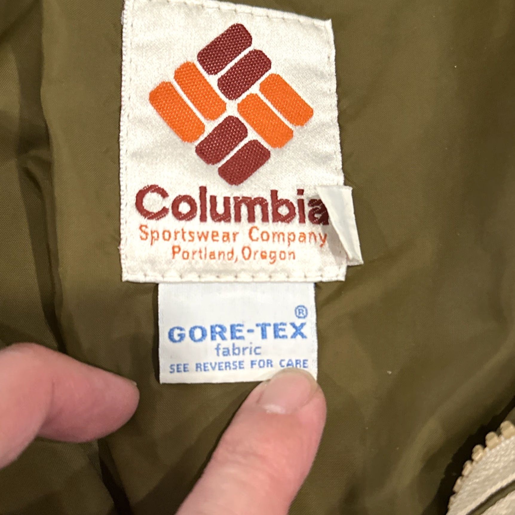 Vintage VINTAGE Columbia Duck Camo Goretex Hunting Jacket Large Camo Water Resistant Bomber Mens Size US L / EU 52-54 / 3 - 4 Thumbnail